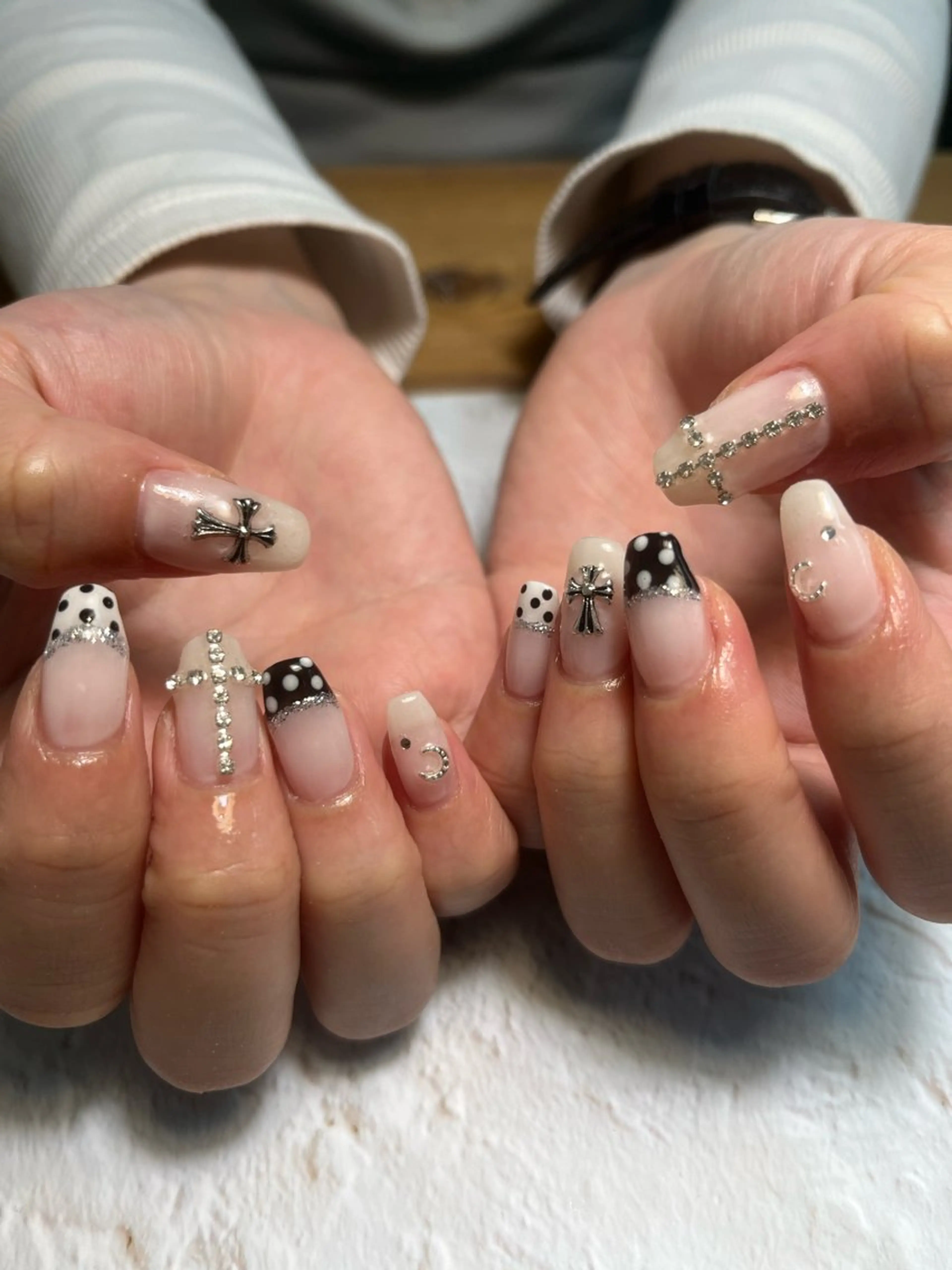 ネイル アートネイル オフィスネイル ワンカラーネイル 春ネイル 夏ネイル ハンドネイル 🩵atelier- 01 優奈🩵のネイルデザイン