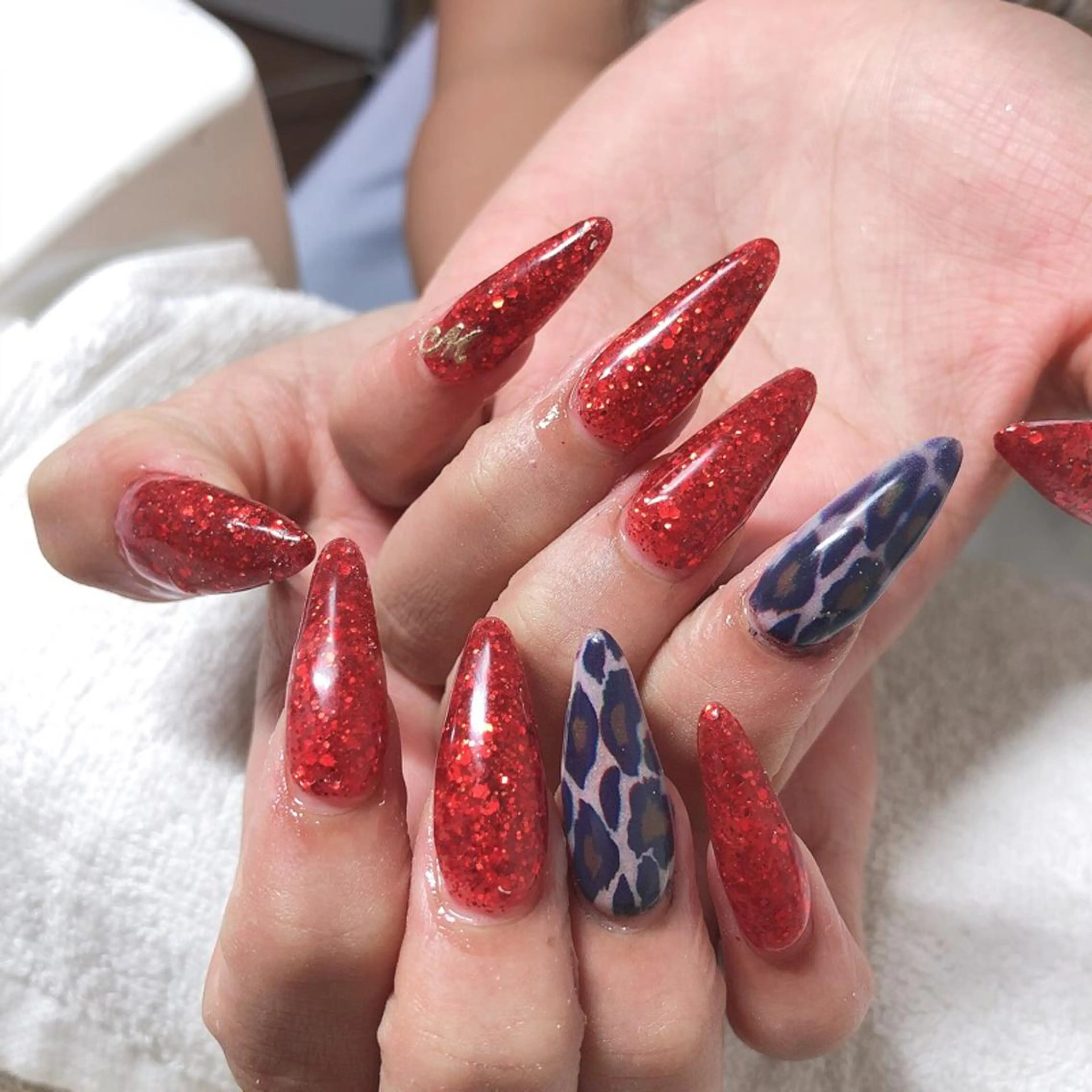 ミディアム ネイル ハンドネイル 《LB》ラブリエ Nail&eyeのマツエク・マツパデザイン