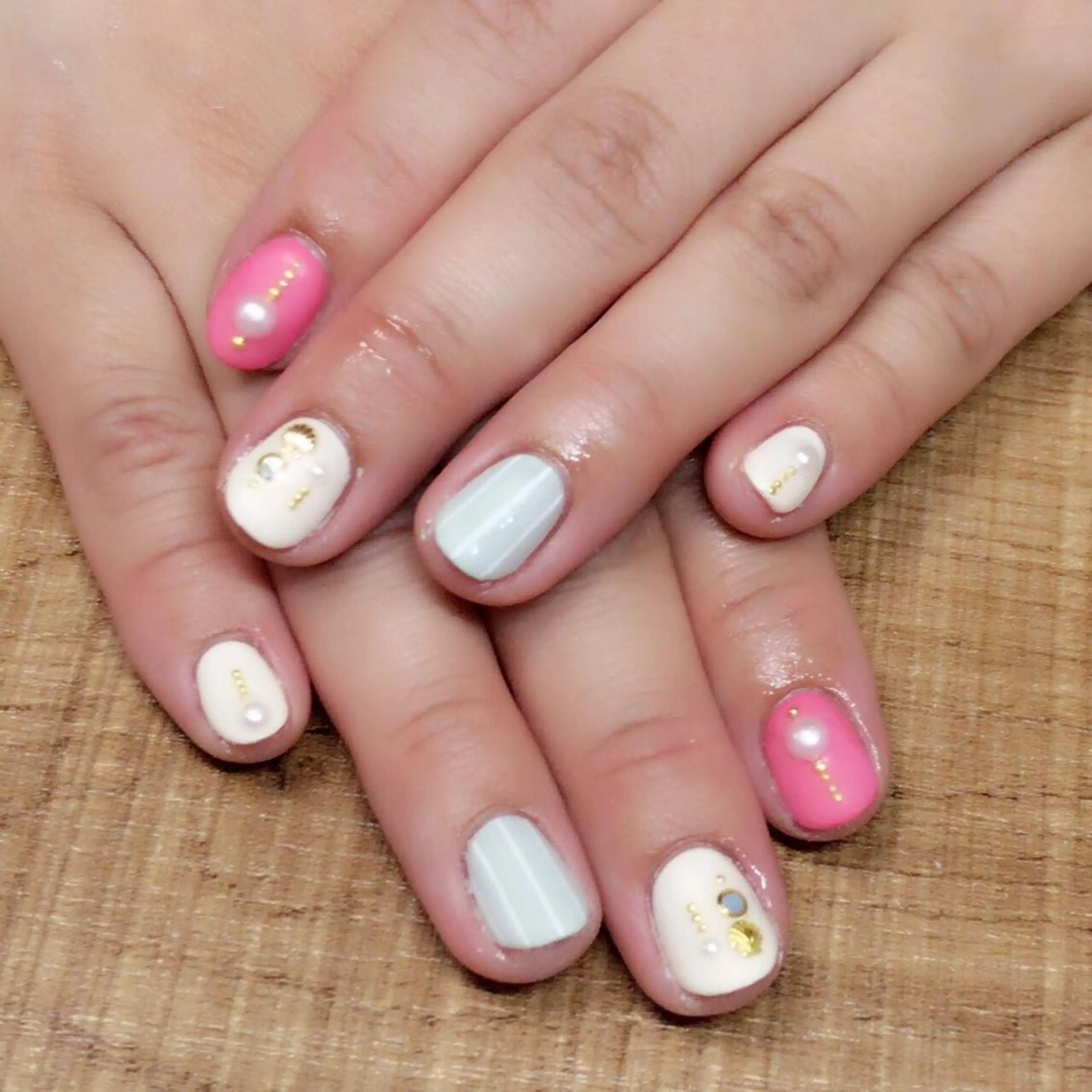 ネイル アートネイル 安藤 Charlotteのネイルデザイン