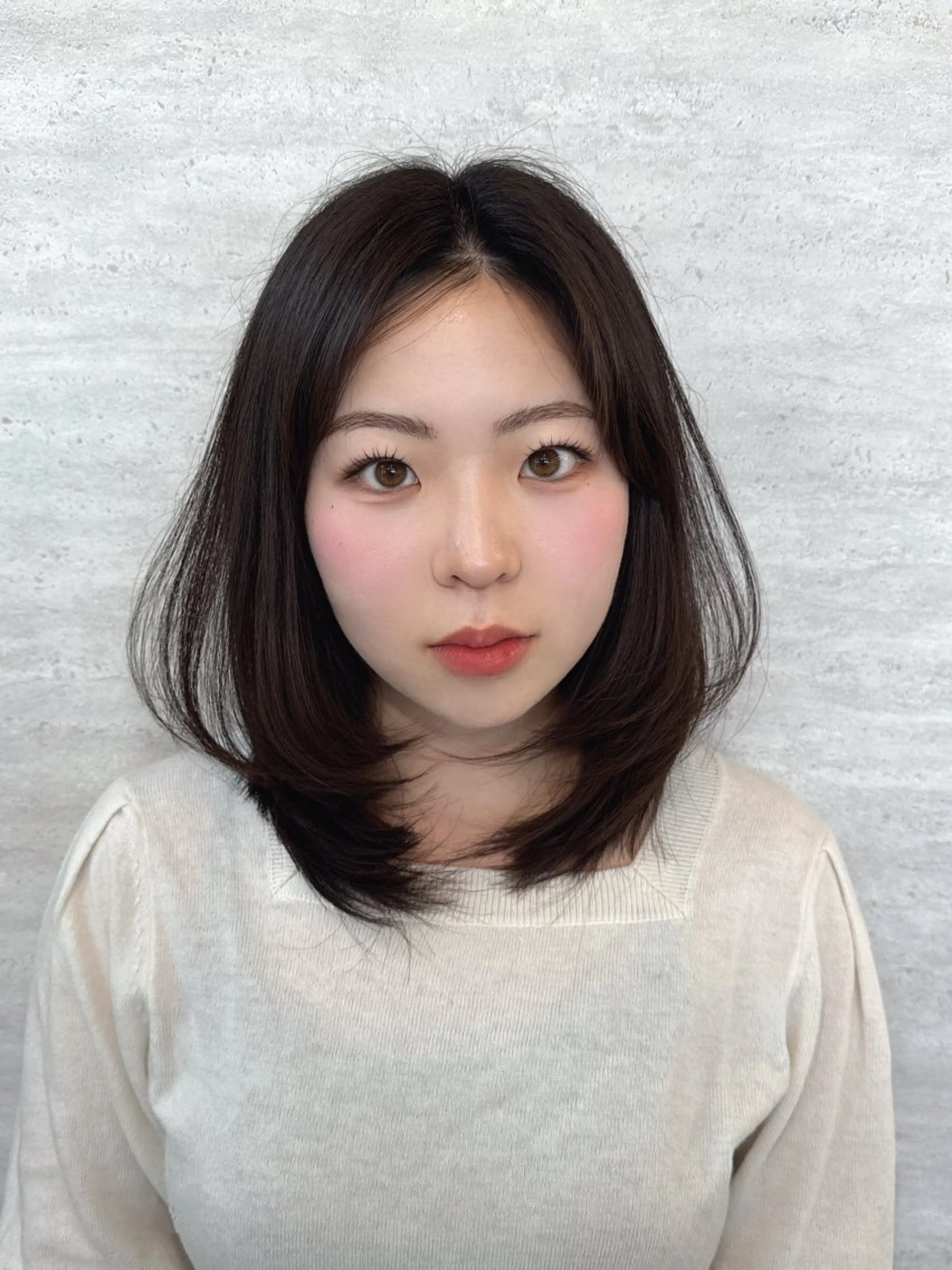 セミロング カラー ヘアアレンジ カット ヘアカラー トリートメント 韓国レイヤーカット/ 儚げカラーチナツのヘアスタイル