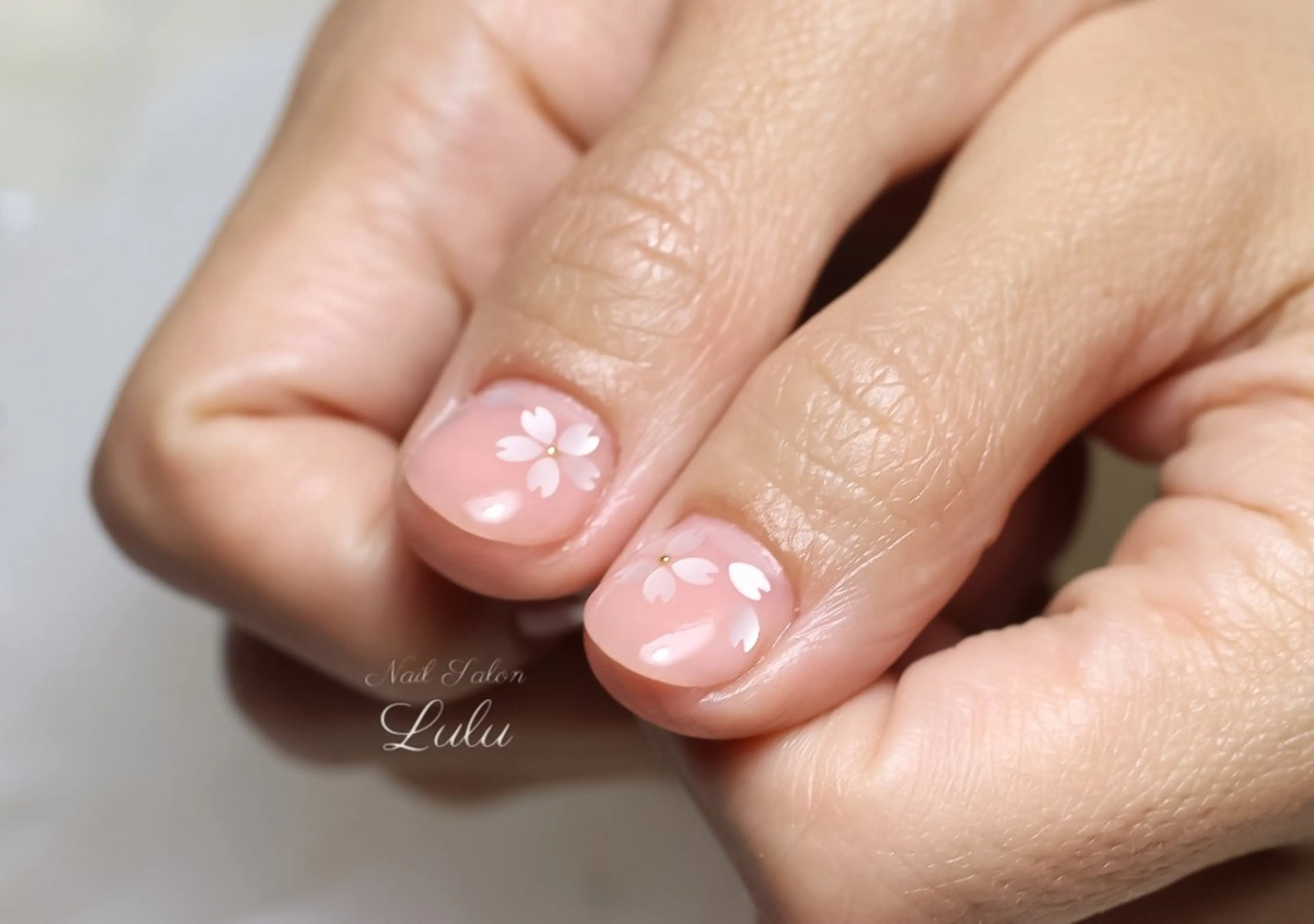 ネイル ハンドネイル Lulu nail salon 南堀江店所属・西村 あやかのネイルデザイン