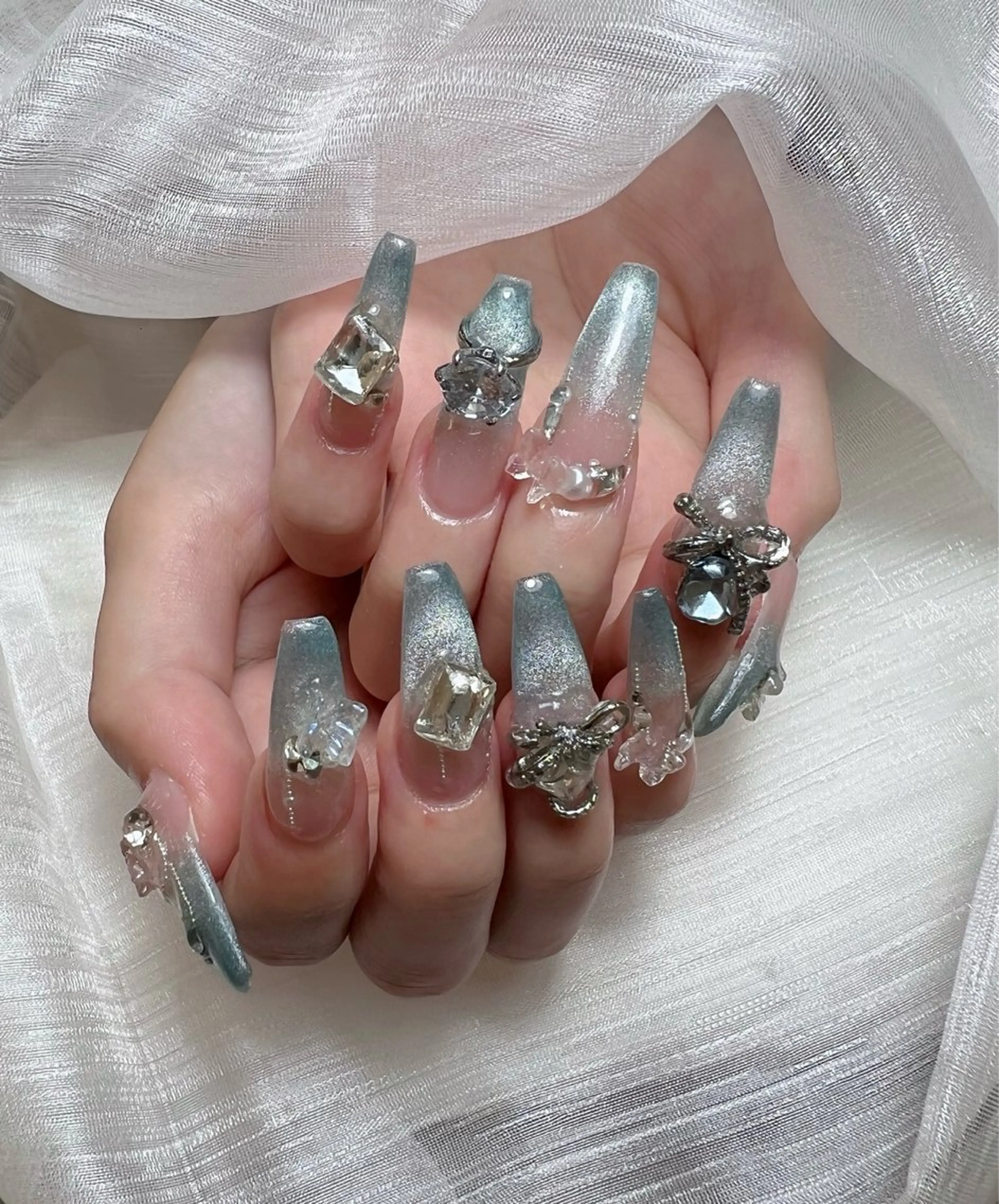 ネイル マグネットネイル ミラーネイル Lee Nailsのネイルデザイン