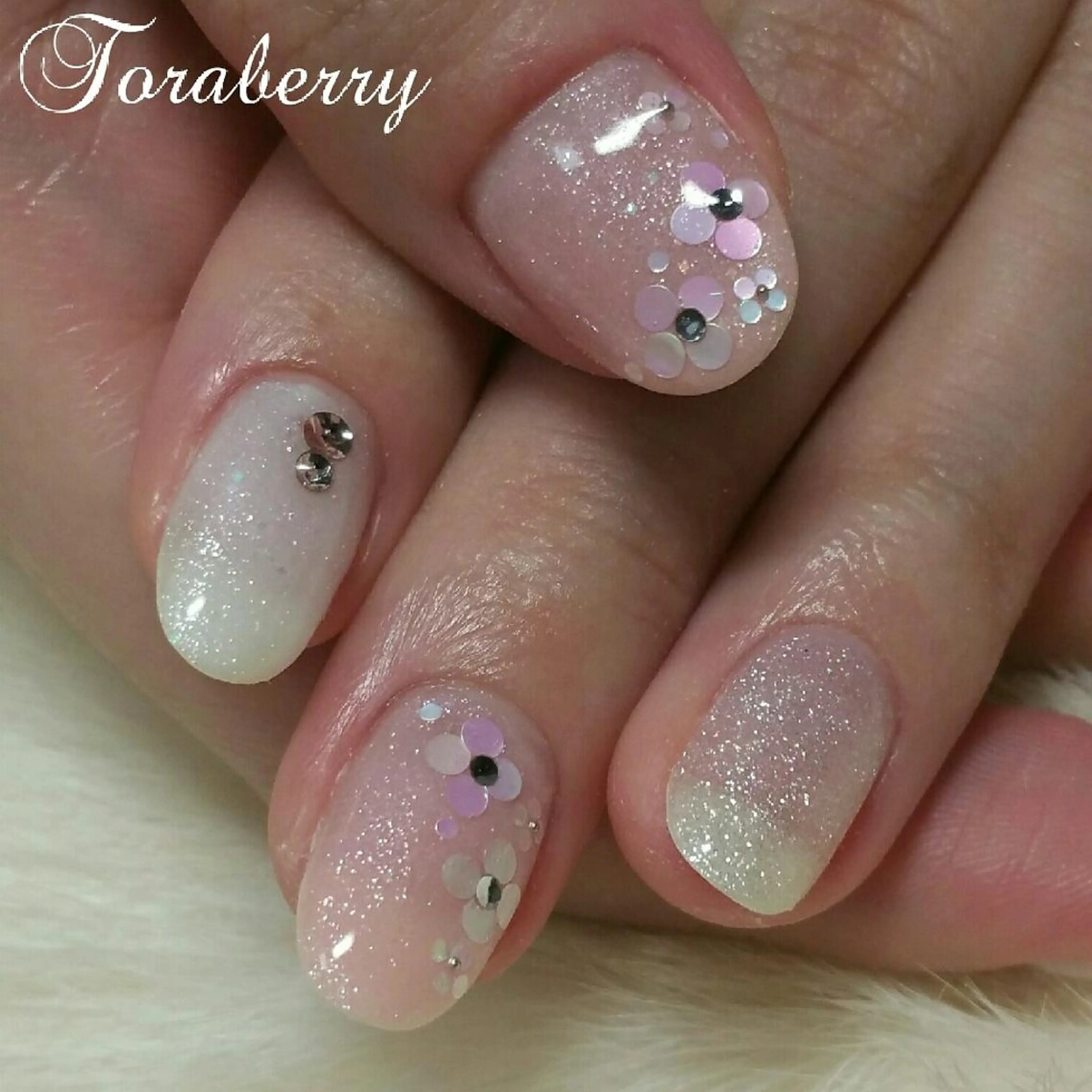 ネイル ハンドネイル ネイリスト なつみのネイルデザイン