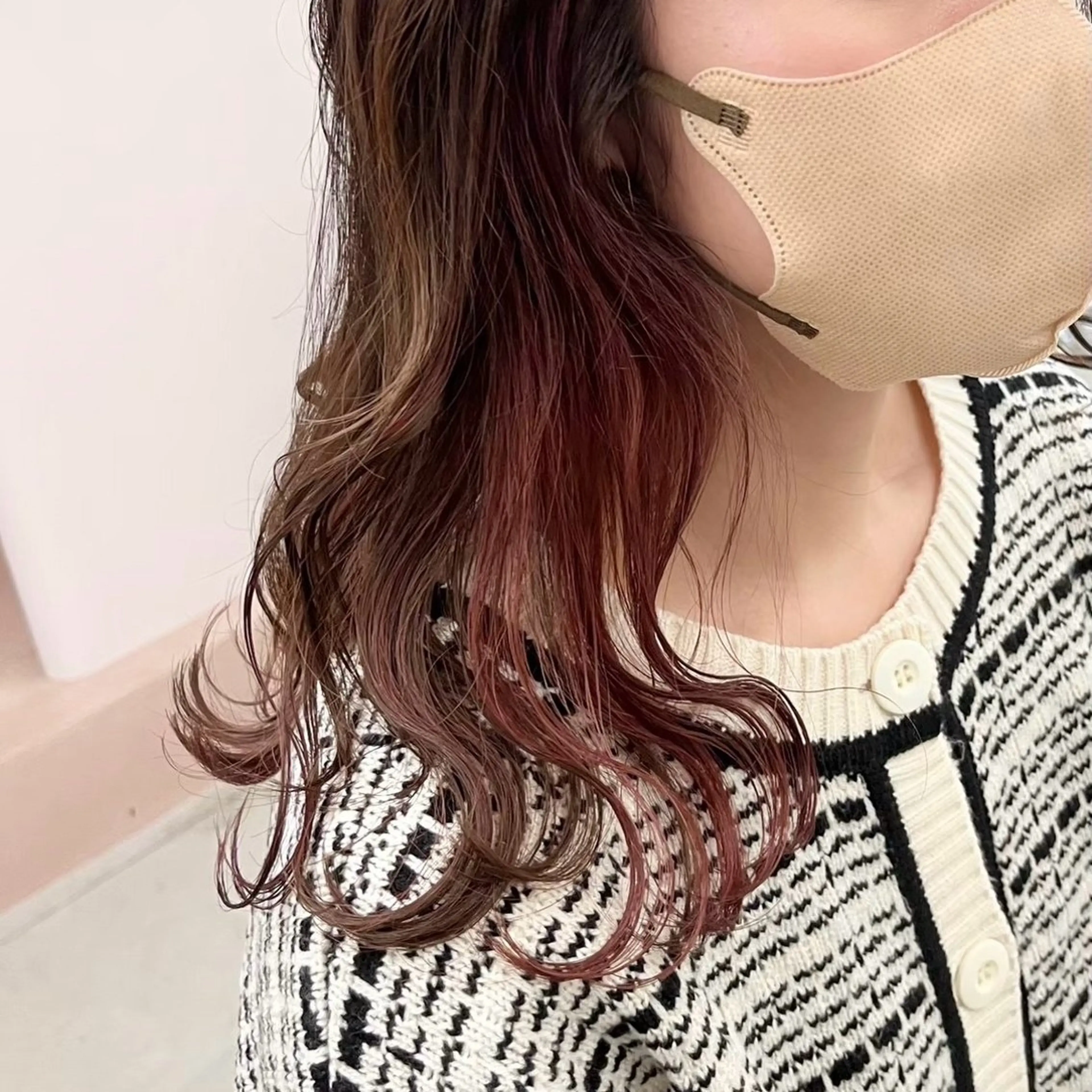 セミロング カラー 横山 洋幸のヘアスタイル