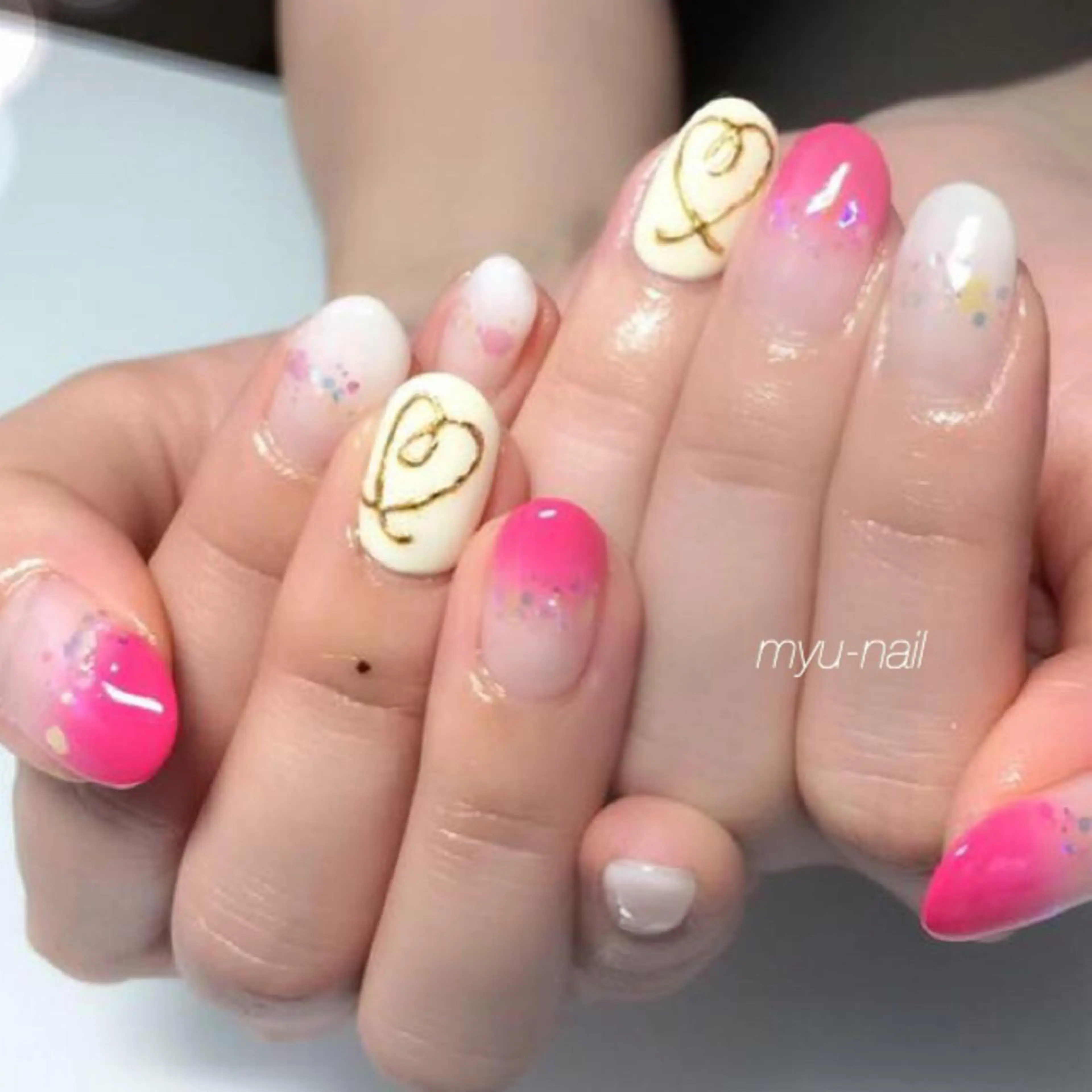 ネイル アートネイル グラデーション ホログラムネイル シンプルネイル ホームサロン myu-nailのネイルデザイン