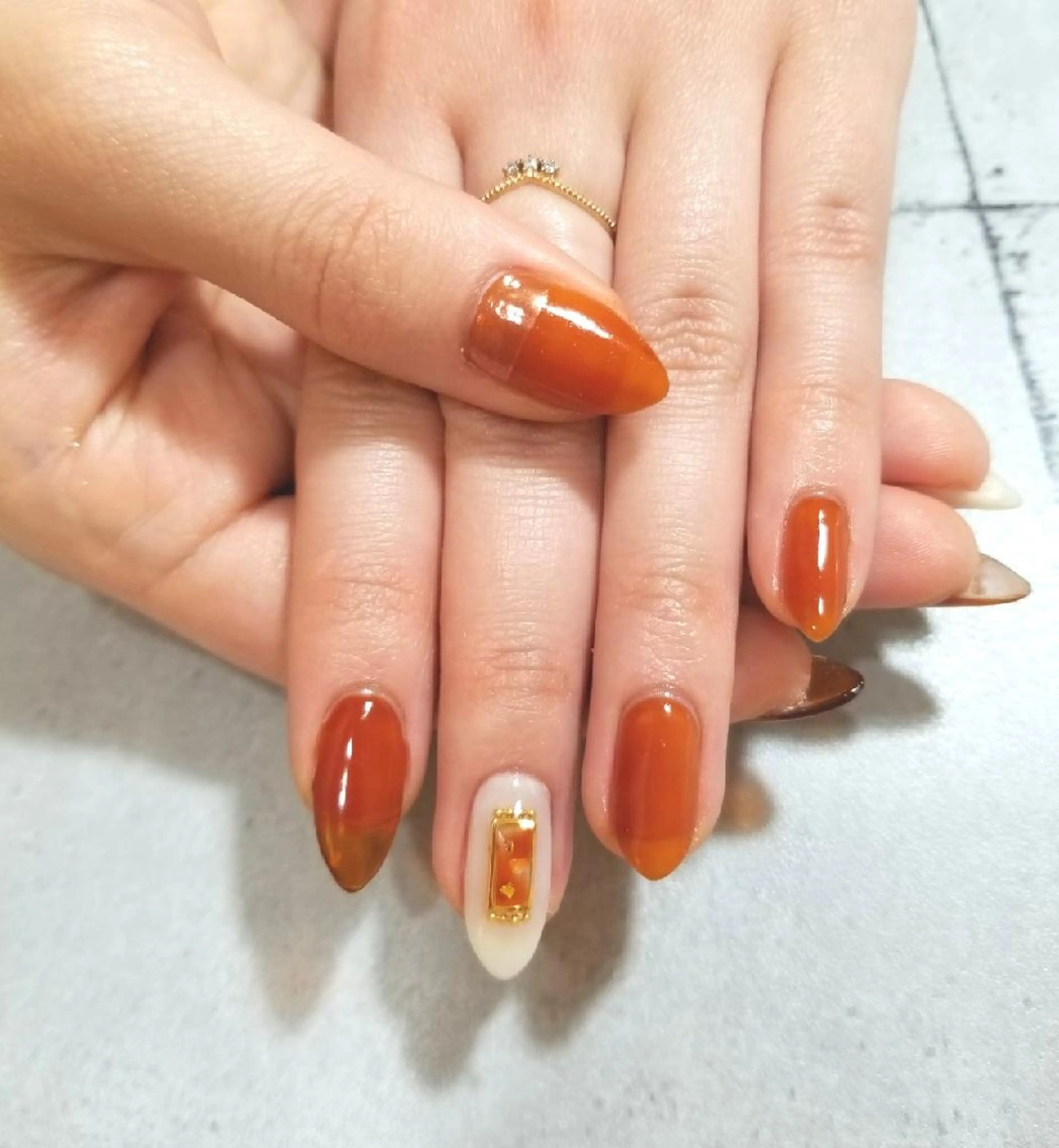 ネイル シンプルネイル nijiiro🌈 サトウのネイルデザイン