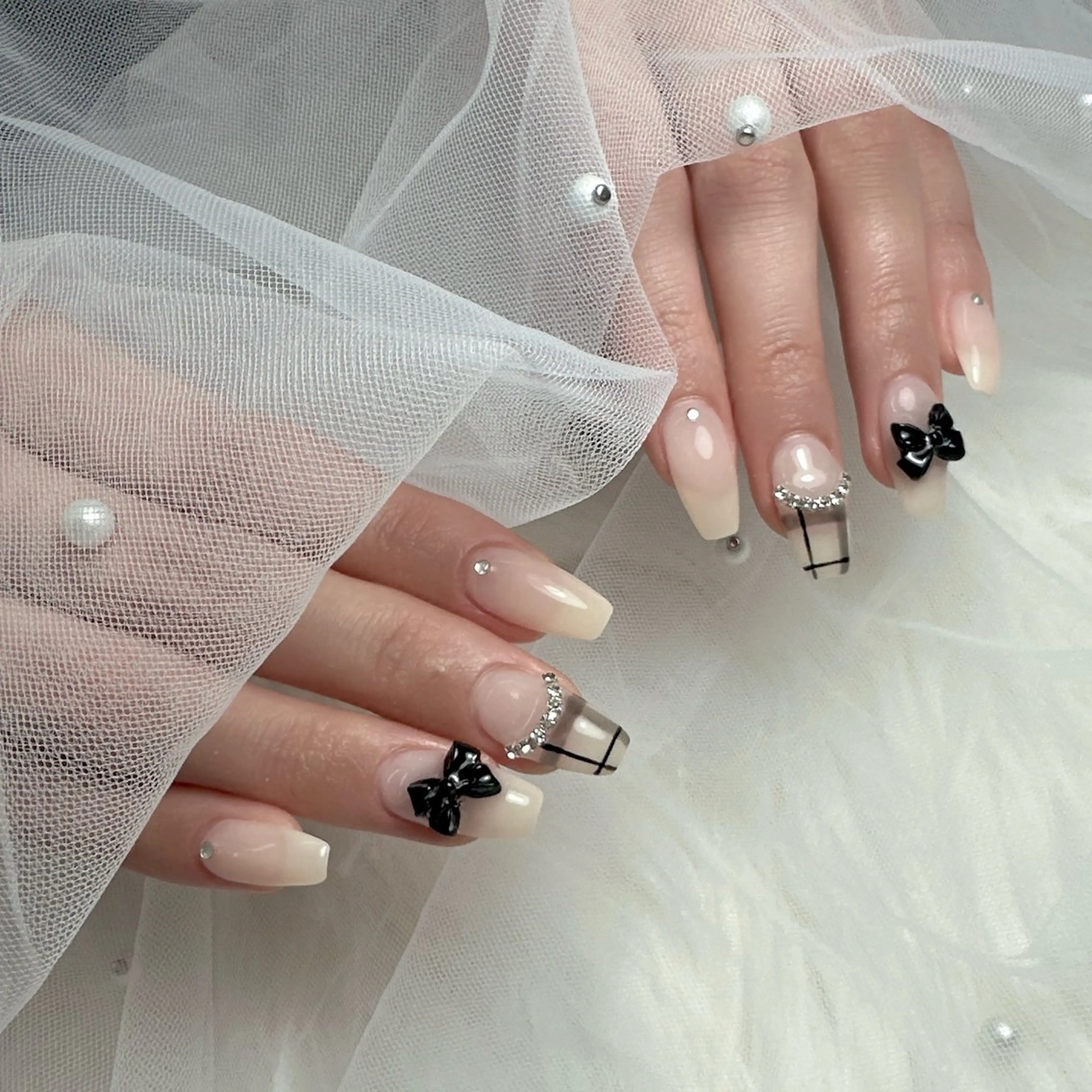 ネイル アートネイル ジェルネイル グラデーション キラキラネイル ラメ(グリッター) ハンドネイル Viola. 優花のネイルデザイン