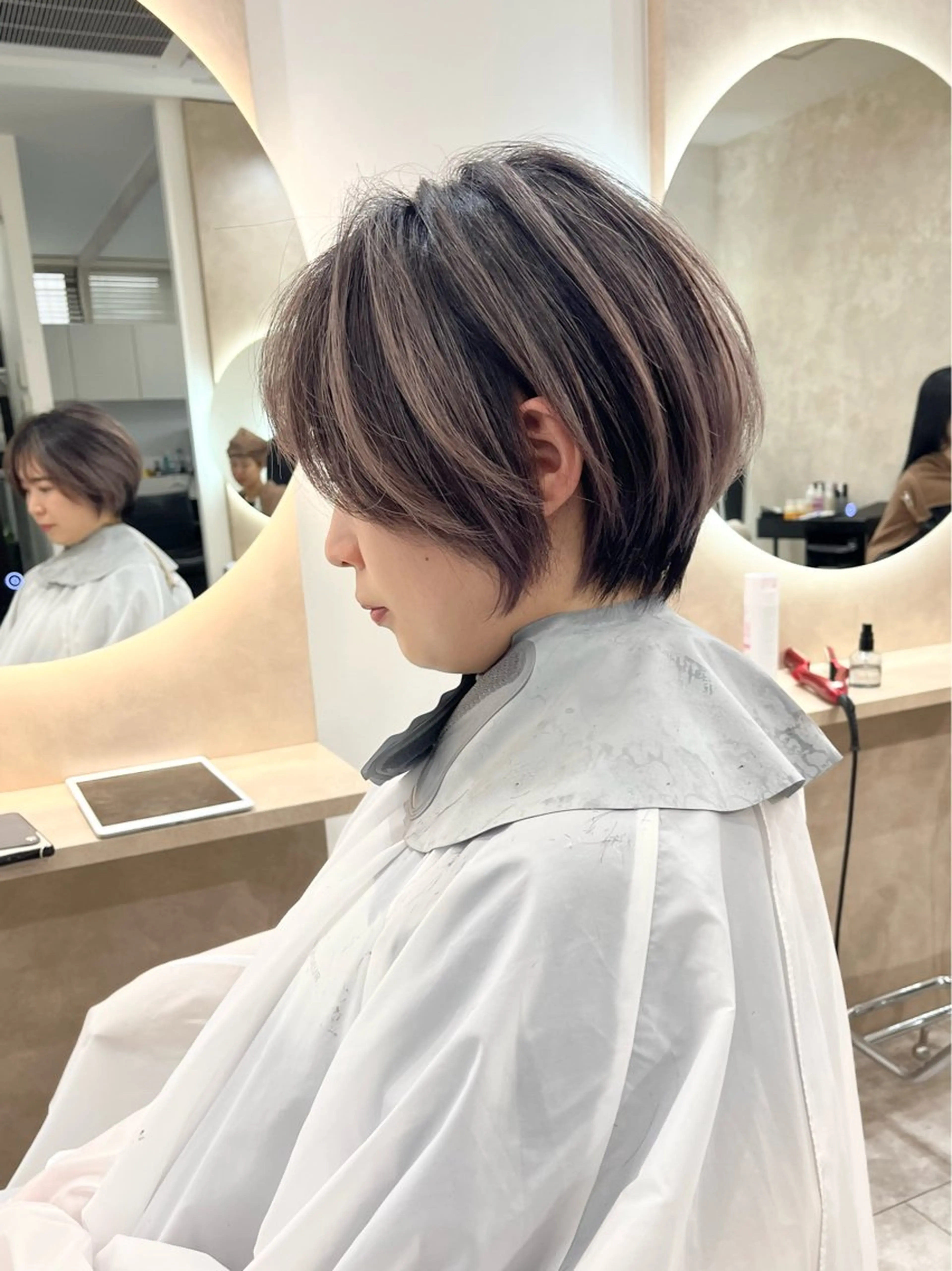 ショート レイヤーカット カット ヘアカラー 廣庭 勇人のヘアスタイル