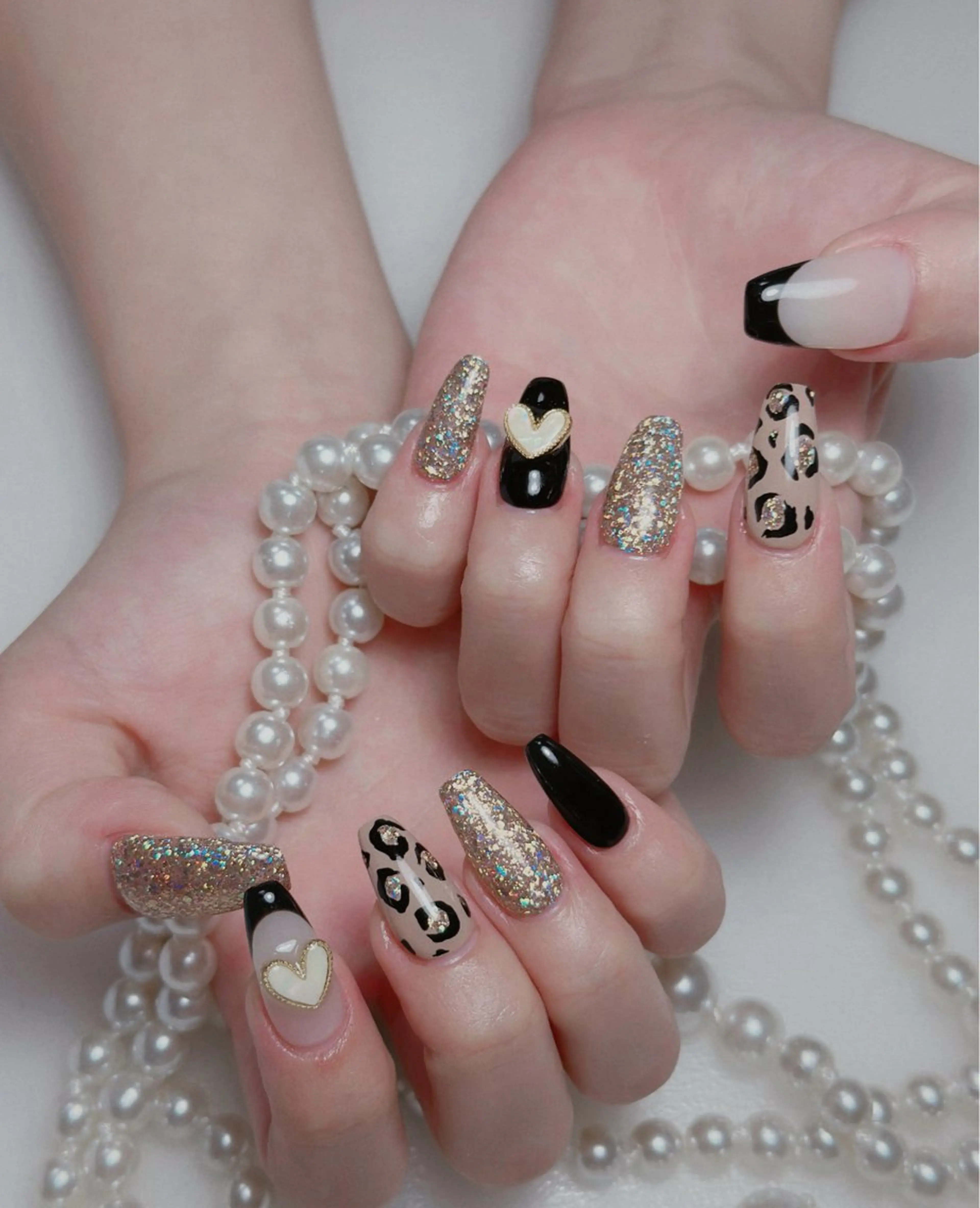 ネイル オーロラネイル 長さ出し フットネイル 韓国ネイル ラメ(グリッター) 👍thumbs up nail👍のネイルデザイン