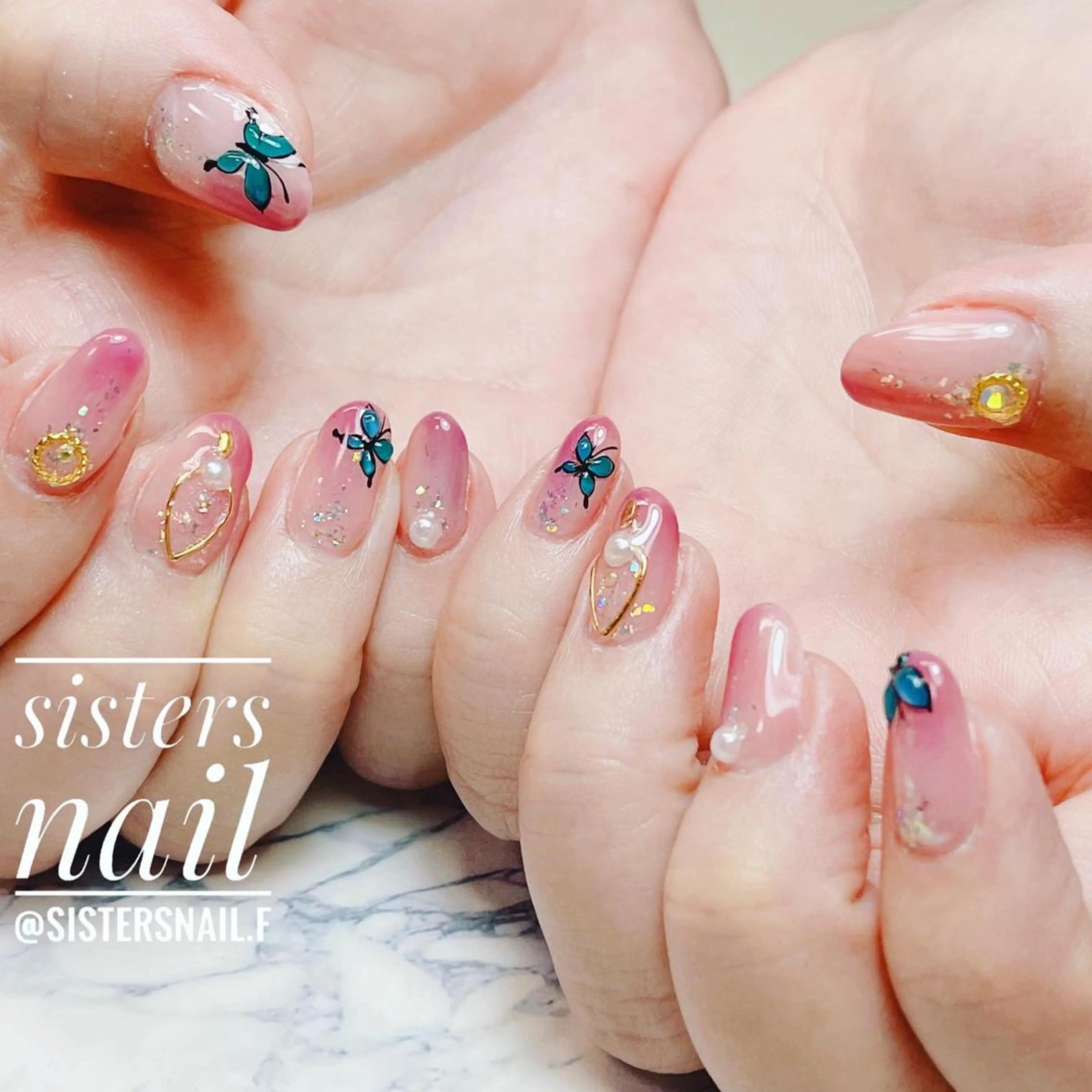 ネイル アートネイル グラデーション ニュアンスネイル オフィスネイル スカルプネイル sisters nail.fのネイルデザイン