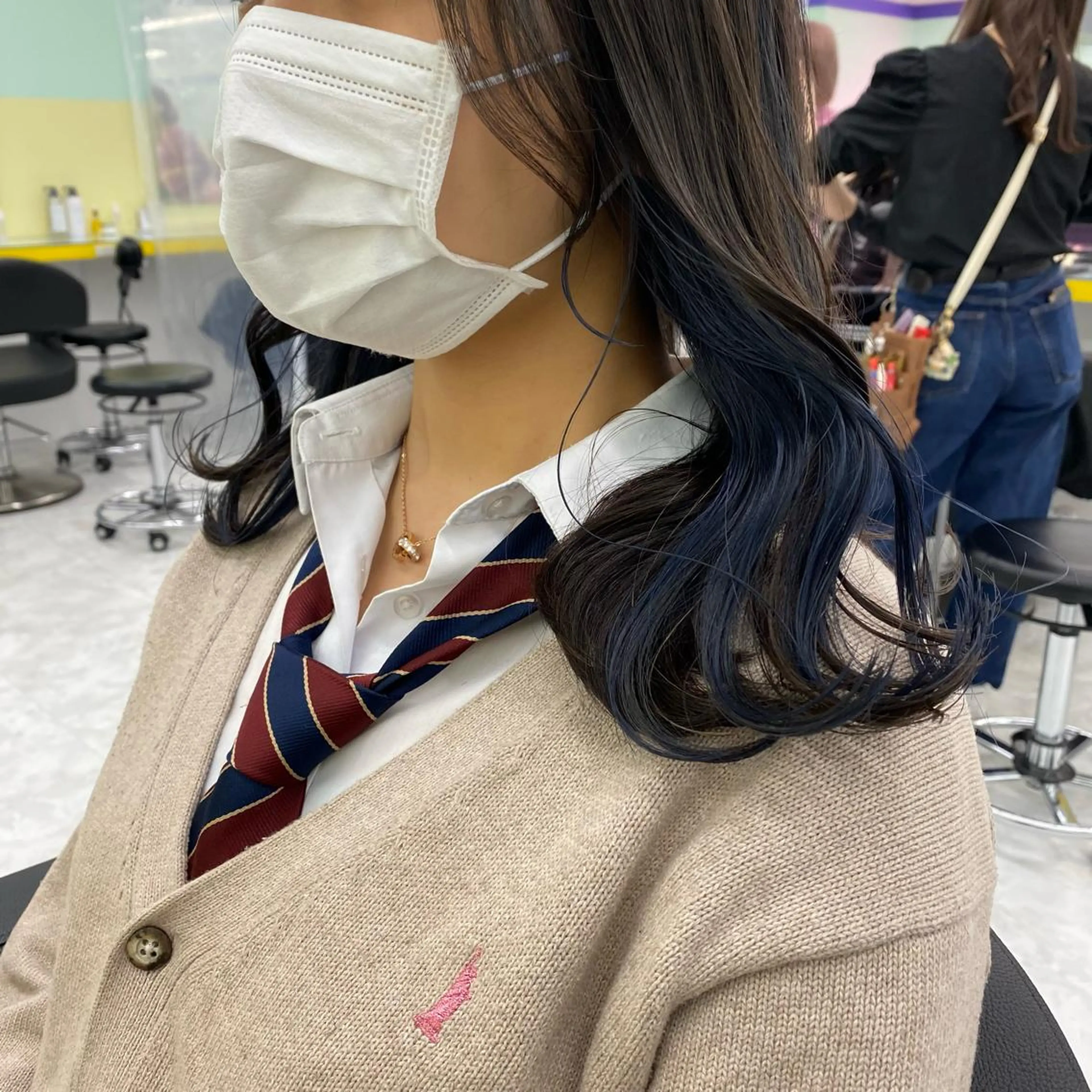 セミロング カラー ヘアアレンジ ヘアカラー トリートメント mai🍑暖色カラー /レイヤー💖のヘアスタイル