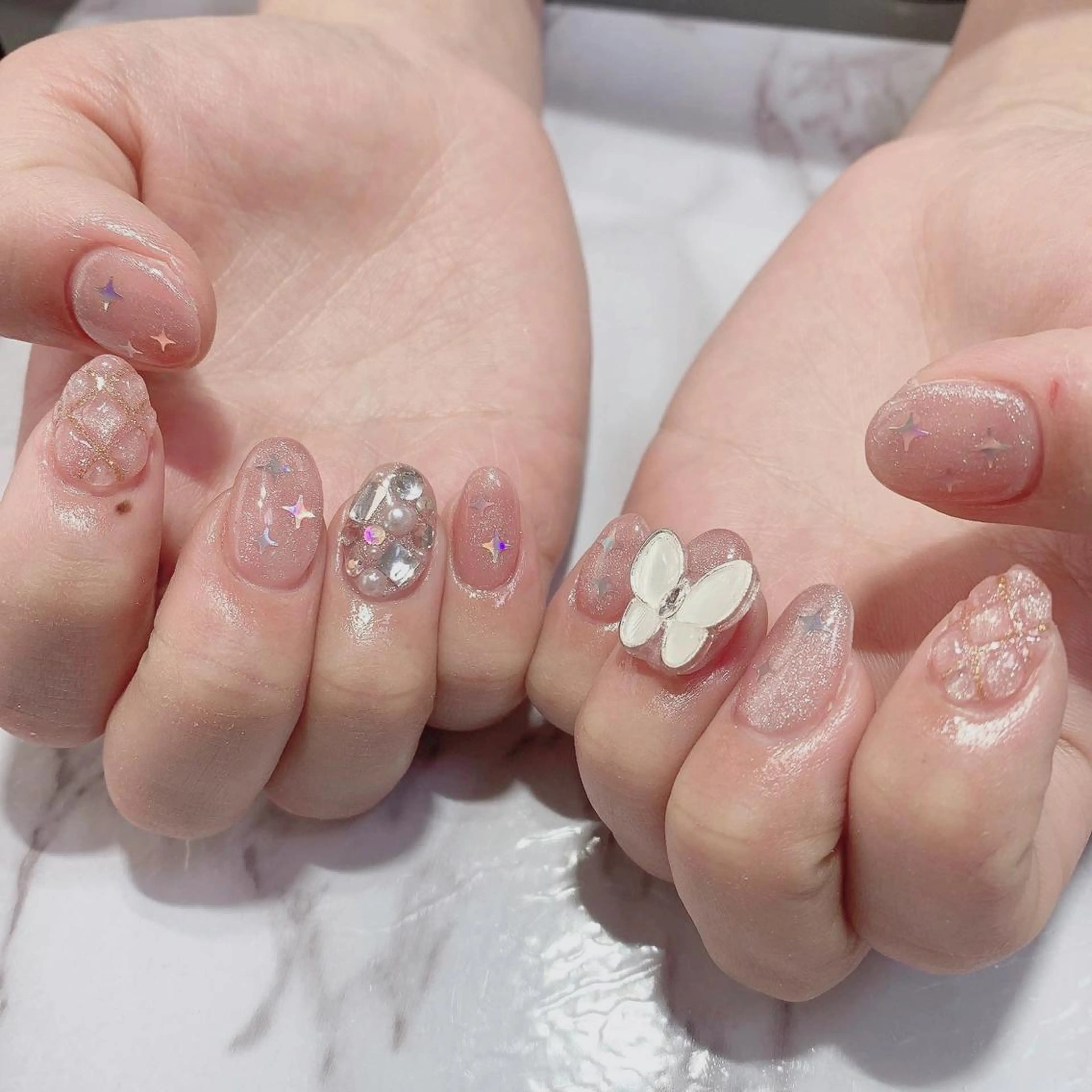 ネイル ワンホンネイル Ally's Nailのネイルデザイン
