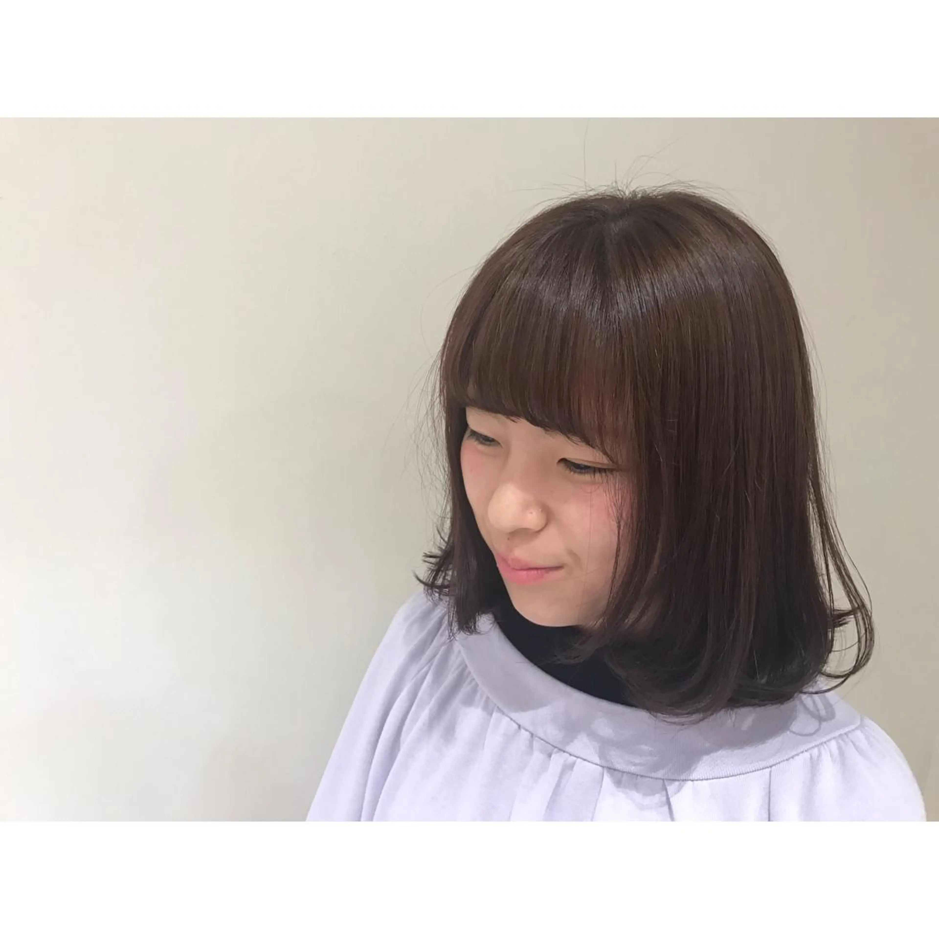 ミディアム カラー かねやす ゆなのヘアスタイル