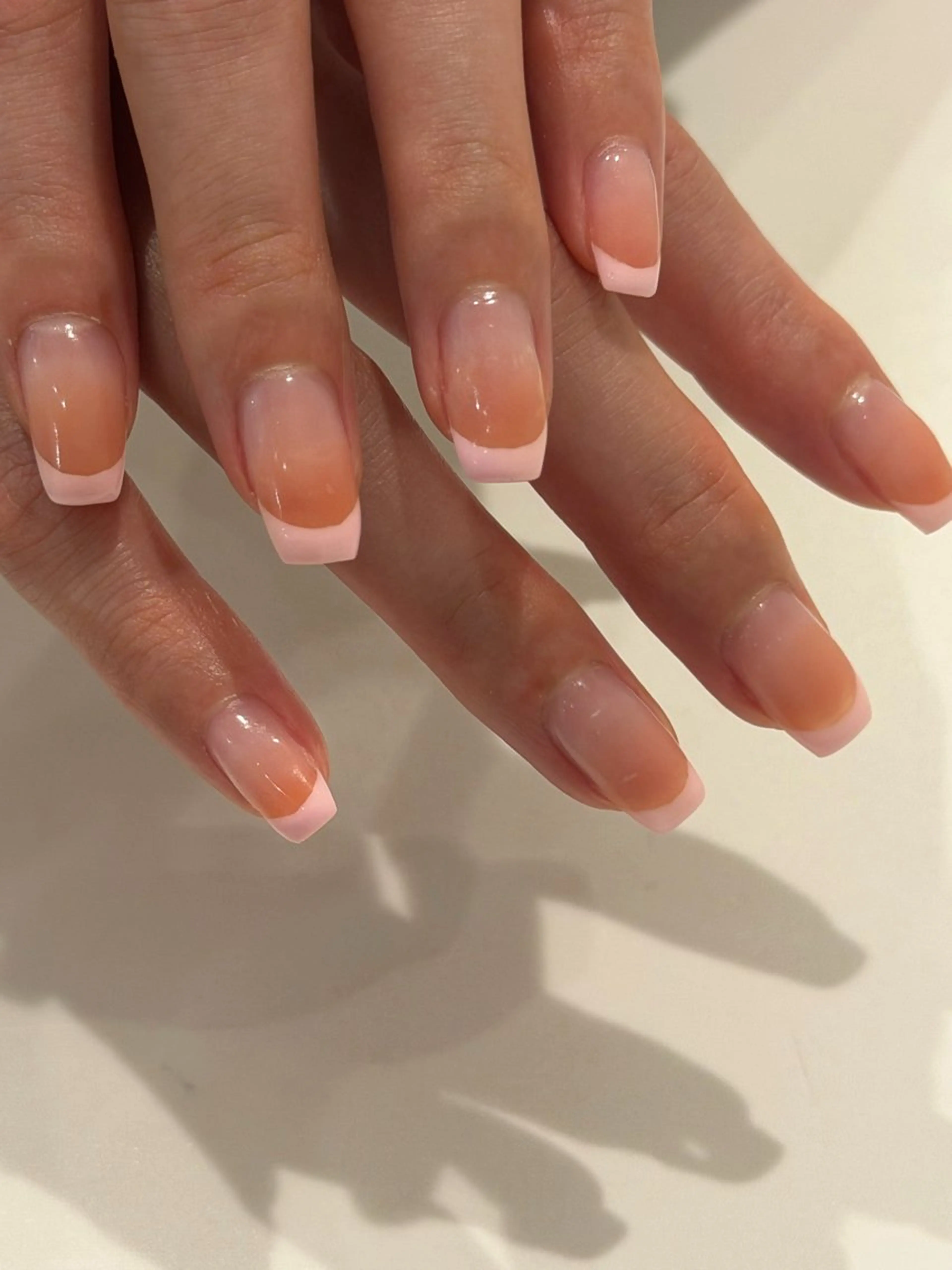 ネイル フレンチネイル グラデーション ハンドネイル Ann nailのネイルデザイン