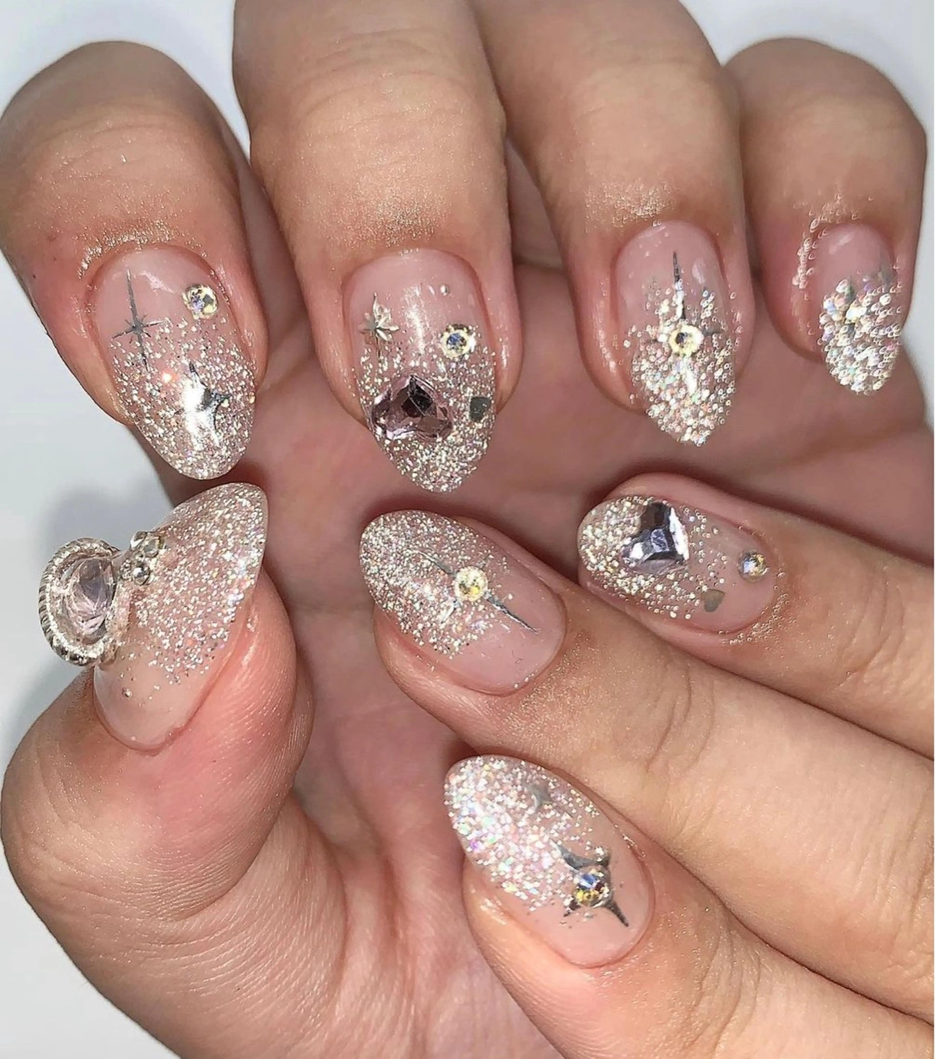 ミディアム nina beautyのネイルデザイン