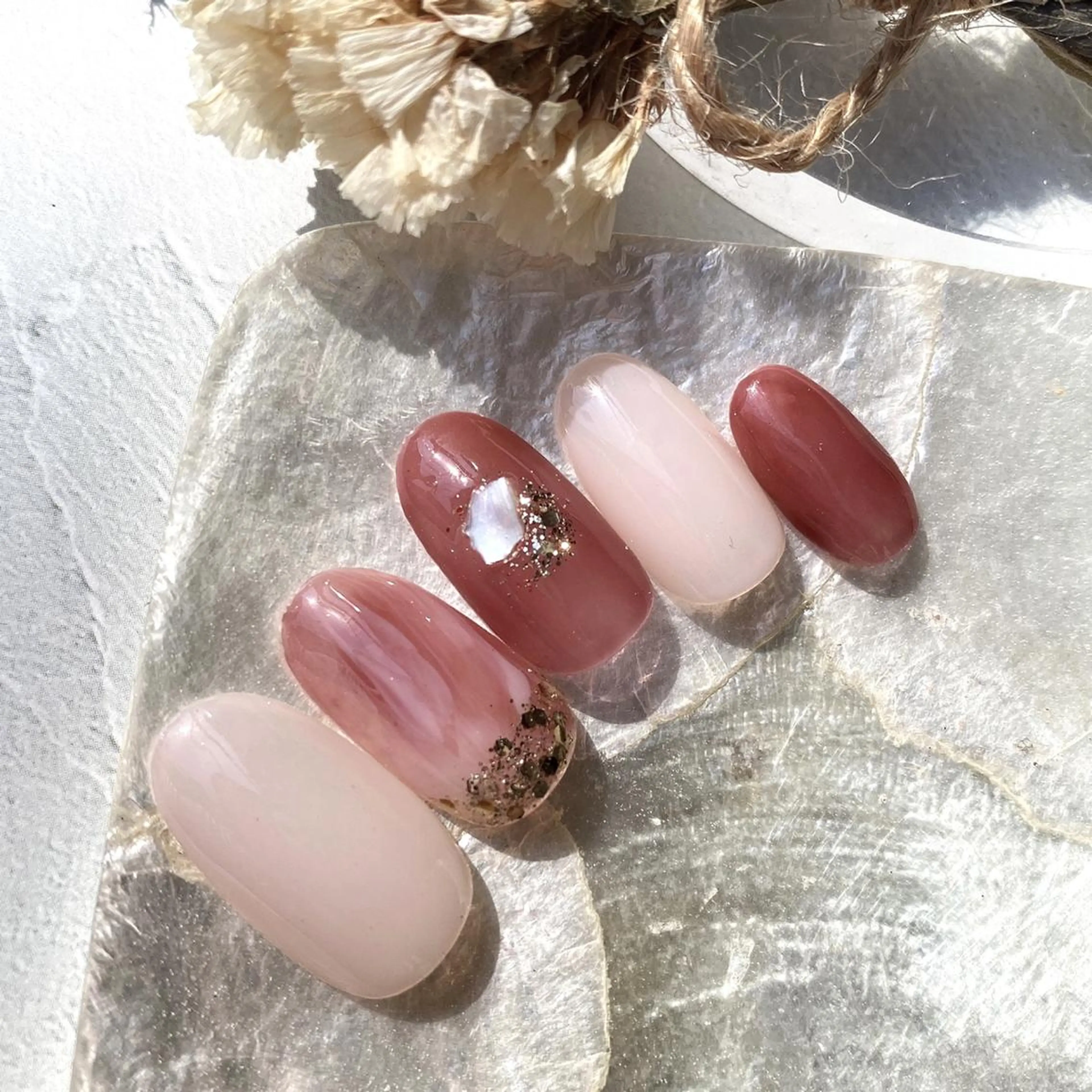 ネイル ハンドネイル ハンドケア 【育児休暇中】今中 沙季のネイルデザイン