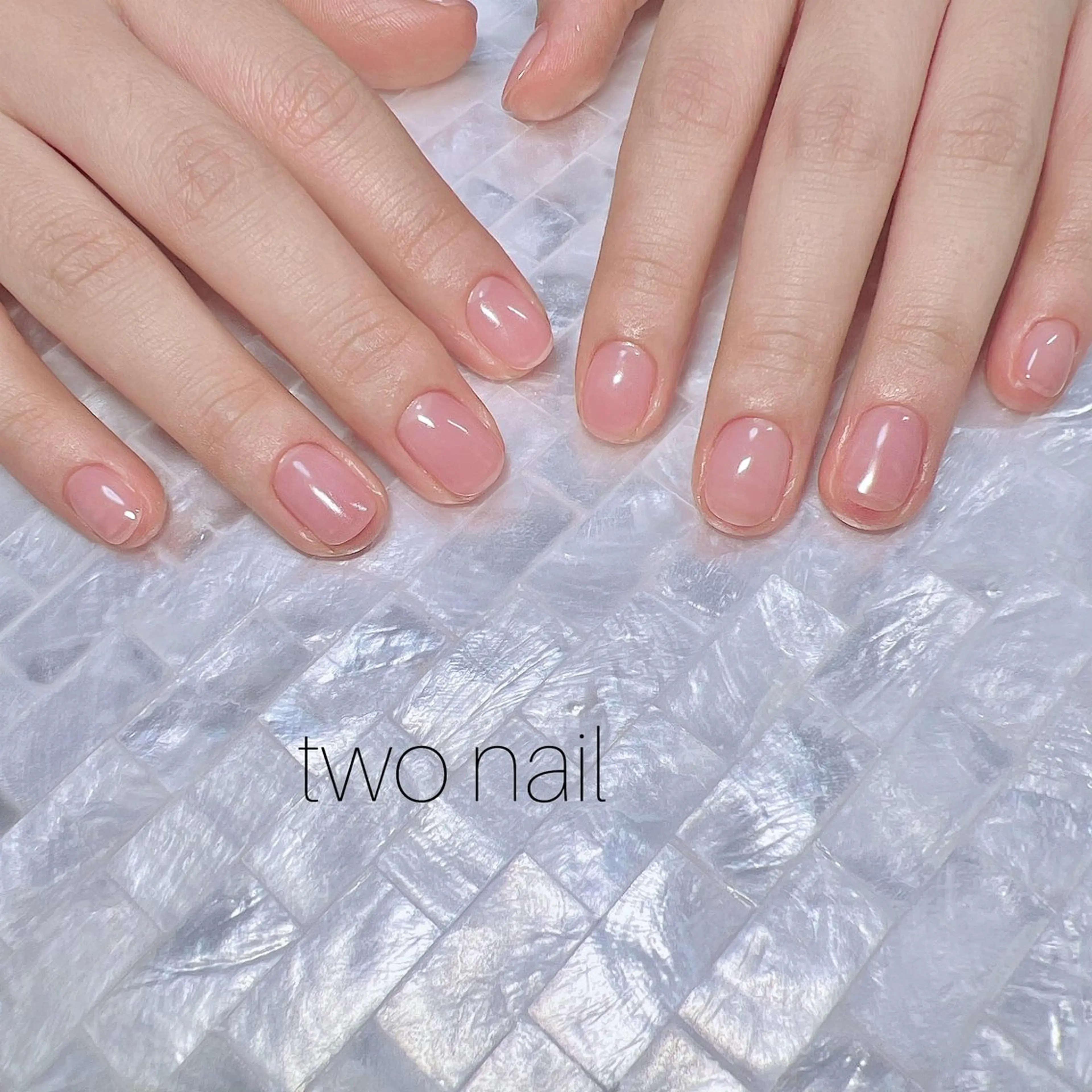 ネイル ネイルチップ ホワイト ハンドネイル two nailのネイルデザイン