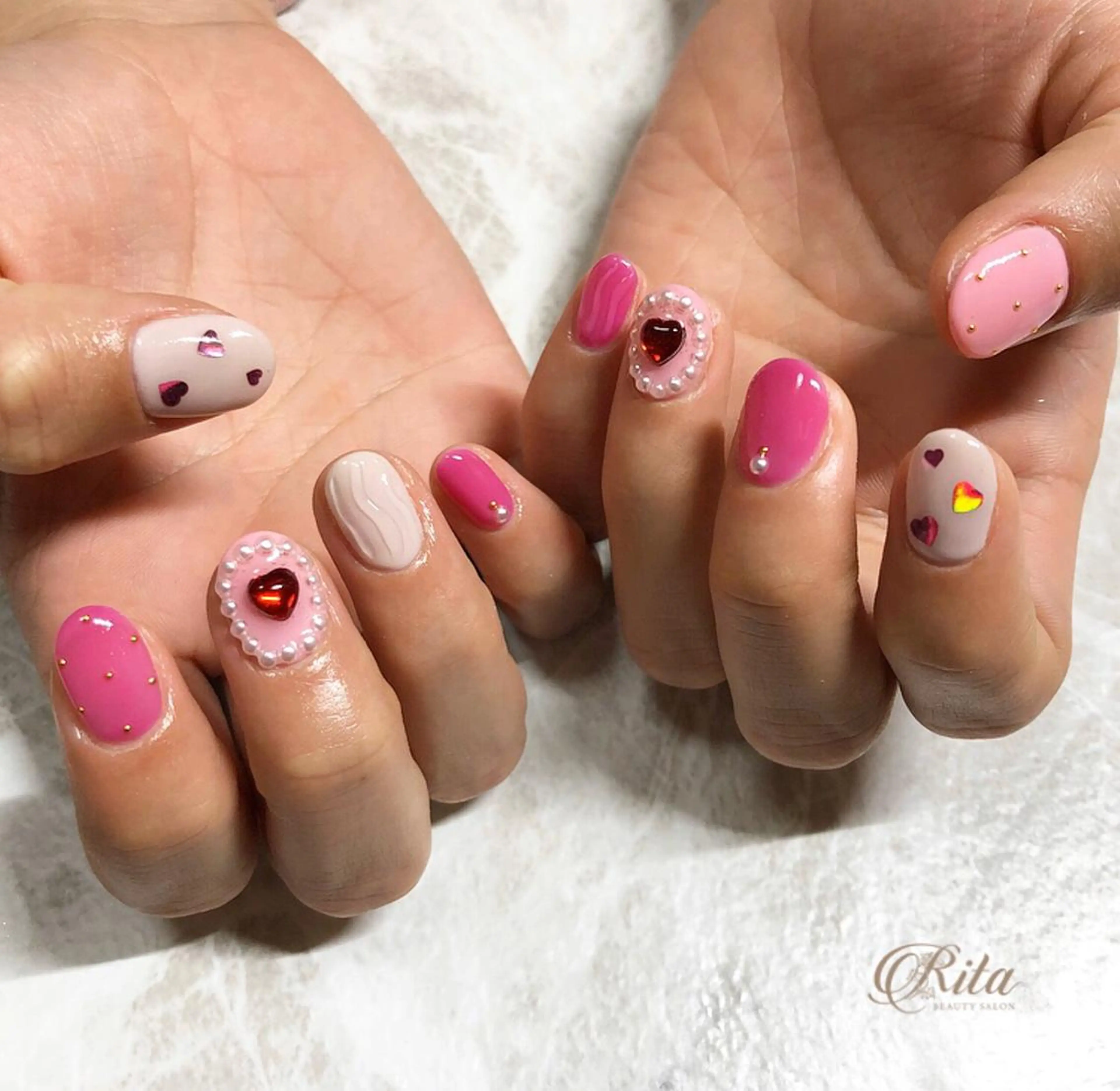 ネイル Rio 𓍼のネイルデザイン