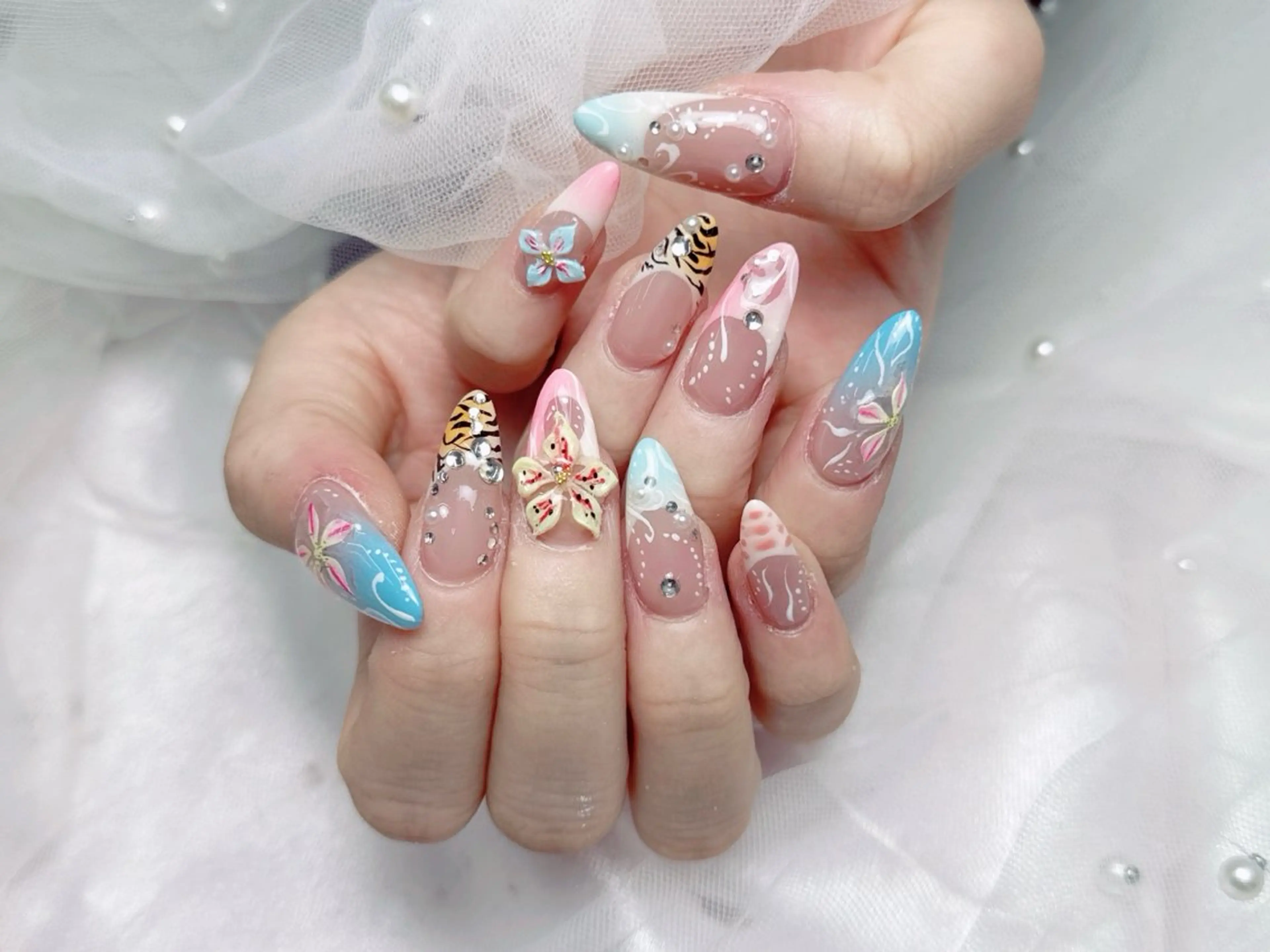 ネイル ハンドネイル ネイルサロン lotusのネイルデザイン