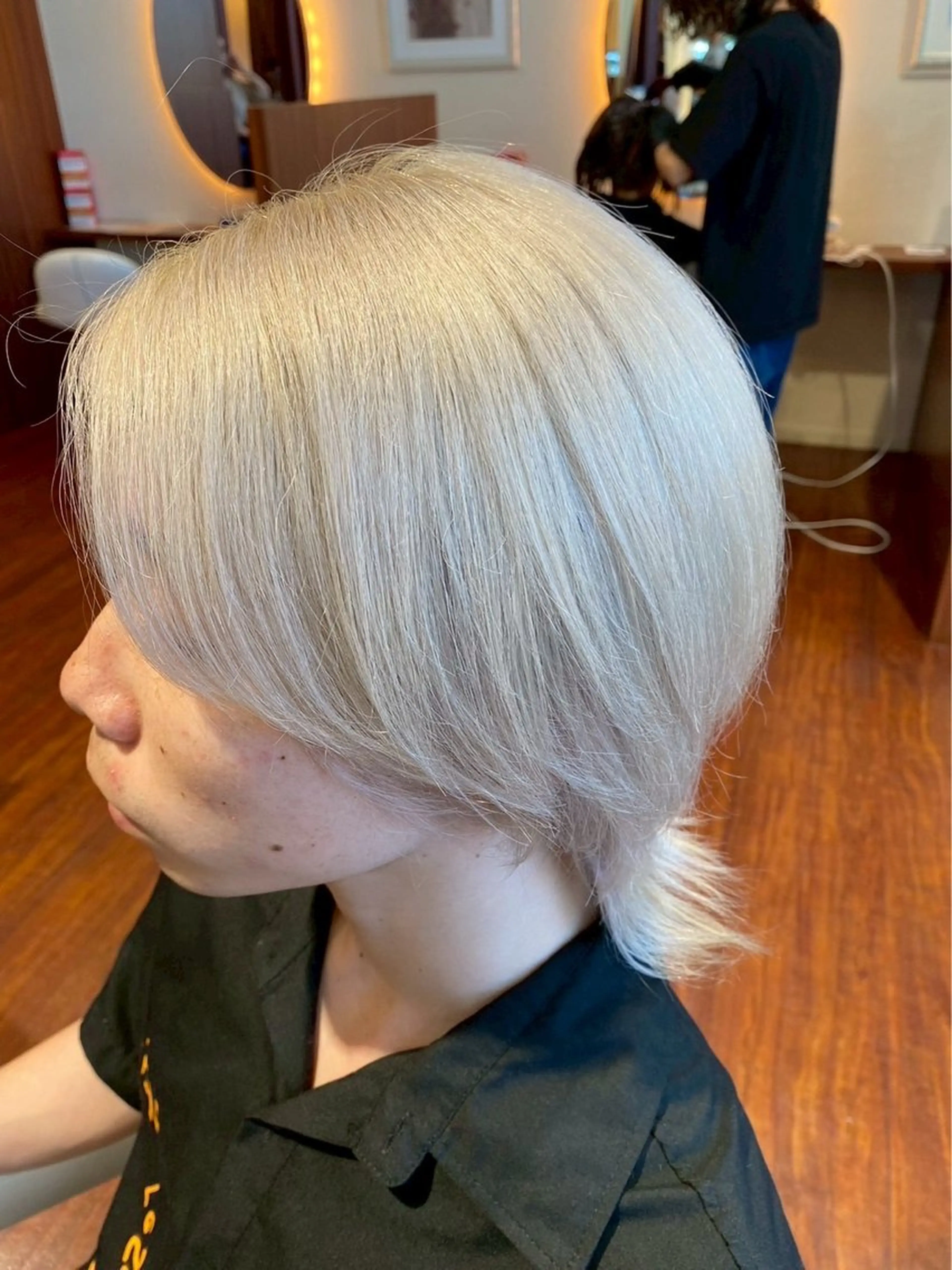 メンズカット+ブリーチトリプルカラー+トリートメント¥17200の写真