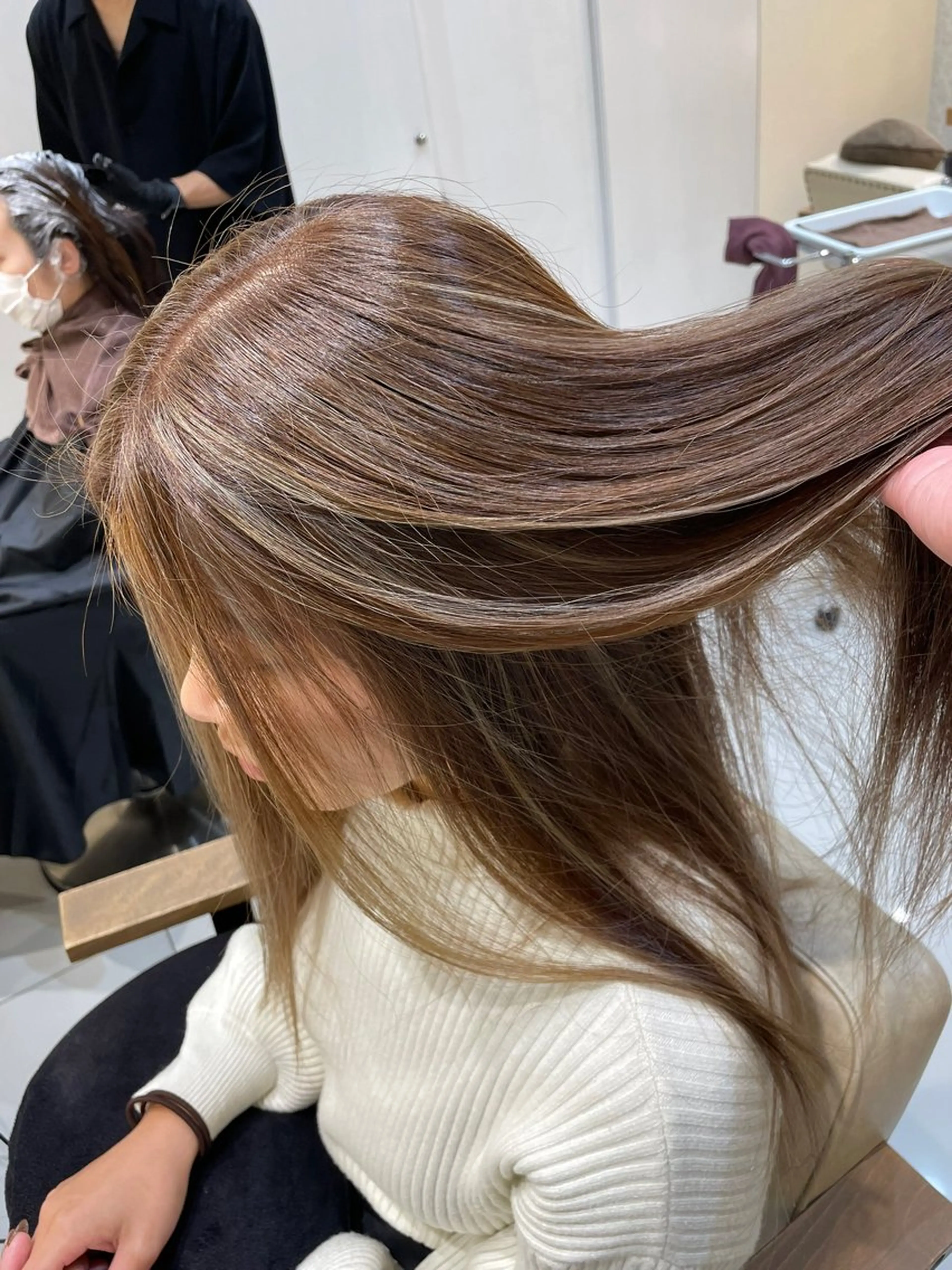 ✨今だけ限定クーポン✨🫧デザイン性抜群ハイライトカラー🫧ケアブリーチ込¥9900~の写真