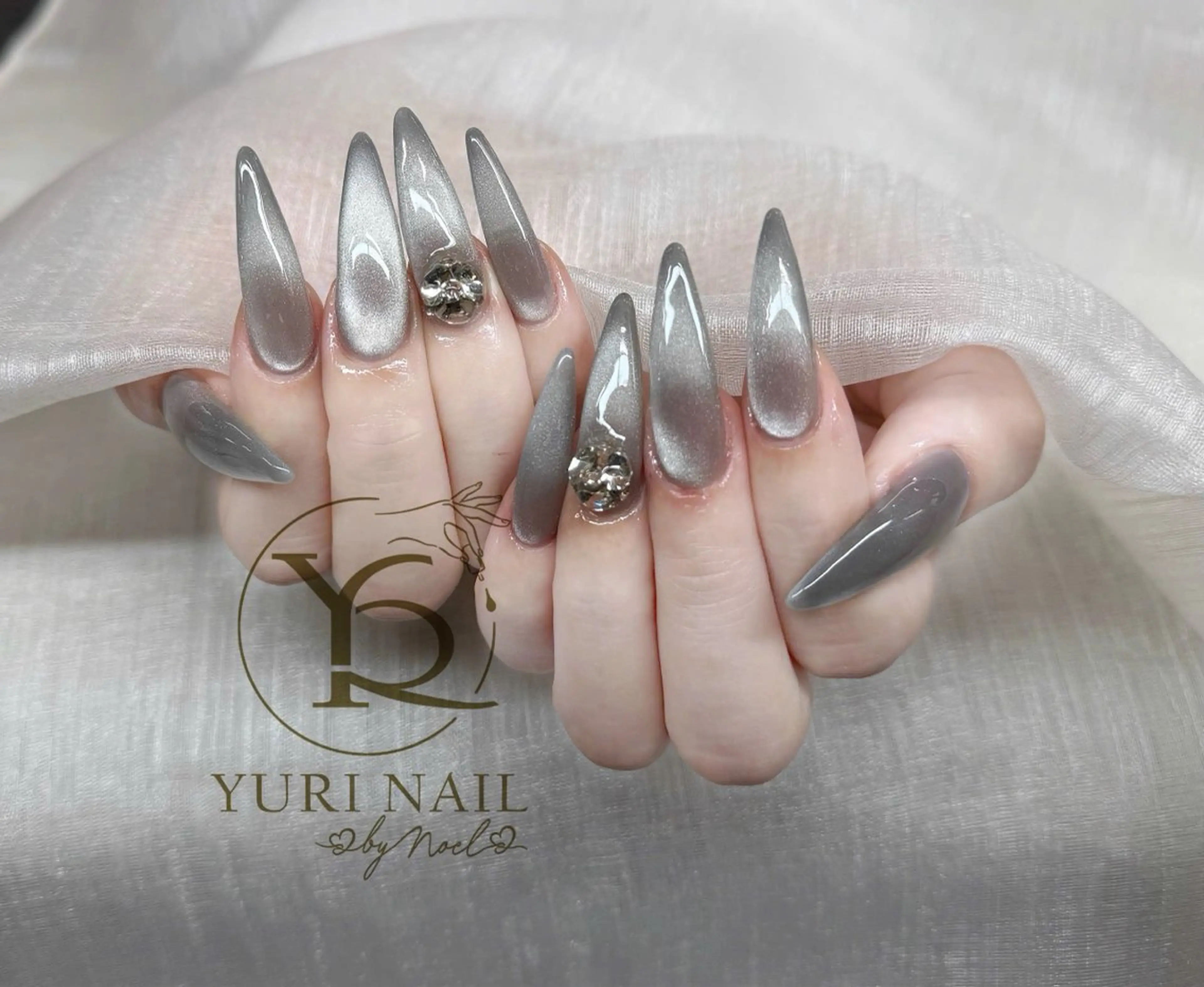 ネイル オーロラネイル チークネイル フレンチネイル ジェルネイル グラデーション ハンドネイル フットネイル ハンドケア YURI Nail Funabashiのネイルデザイン