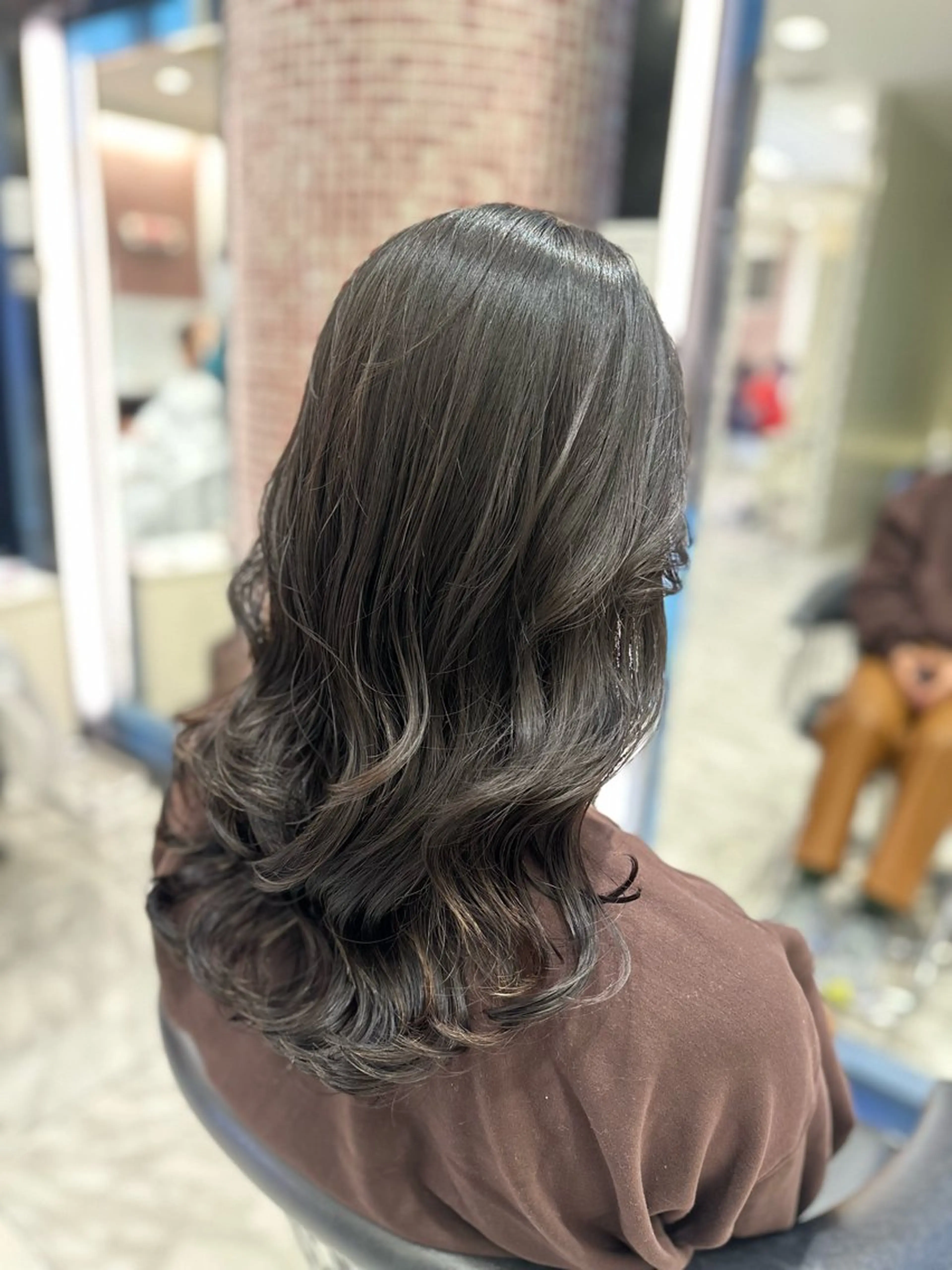 セミロング セミロングパーマ 韓国風ヘア カット パーマ 韓国カラーお任せ❤️ アサコサユリ🎀の眉毛・アイブロウイメージ