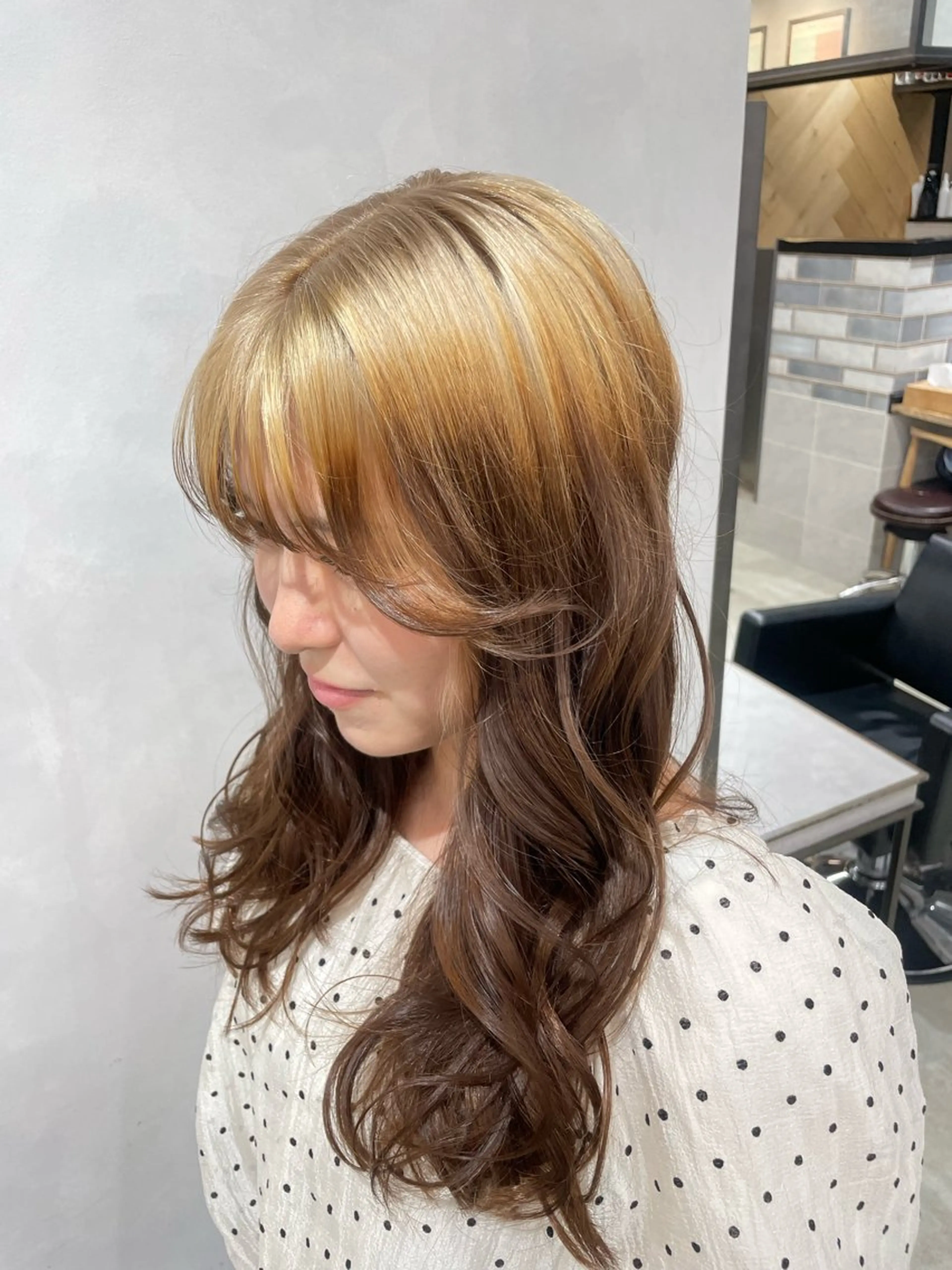 ロング カラー ブリーチ デザインカラー カット ヘアカラー トリートメント 透明感カラー✨艶髪 制作🌱山根あゆみのヘアスタイル