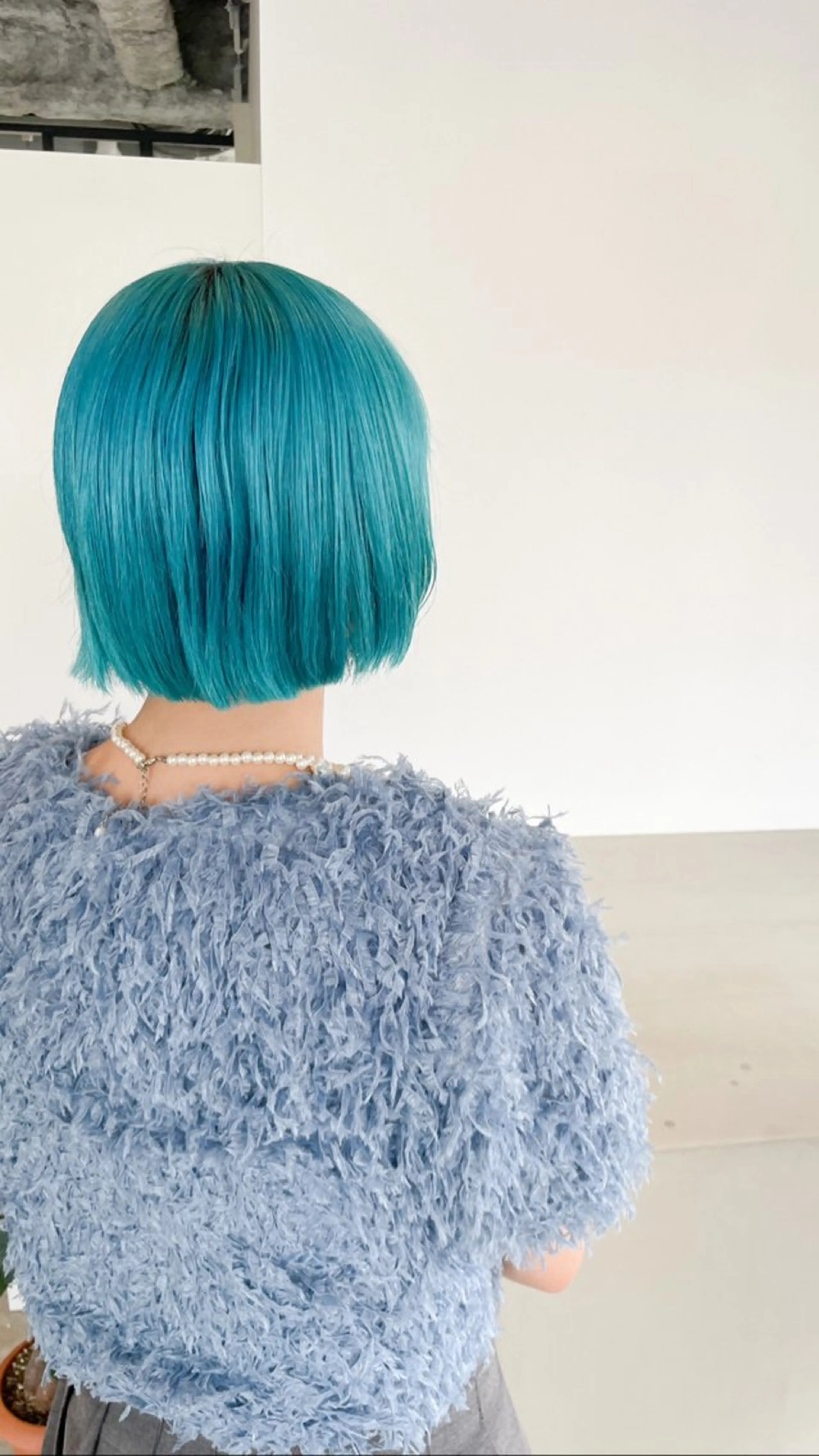 ショート カラー ブリーチ ブルーカラー カット ヘアカラー Takuma Suzuki中目黒のヘアスタイル