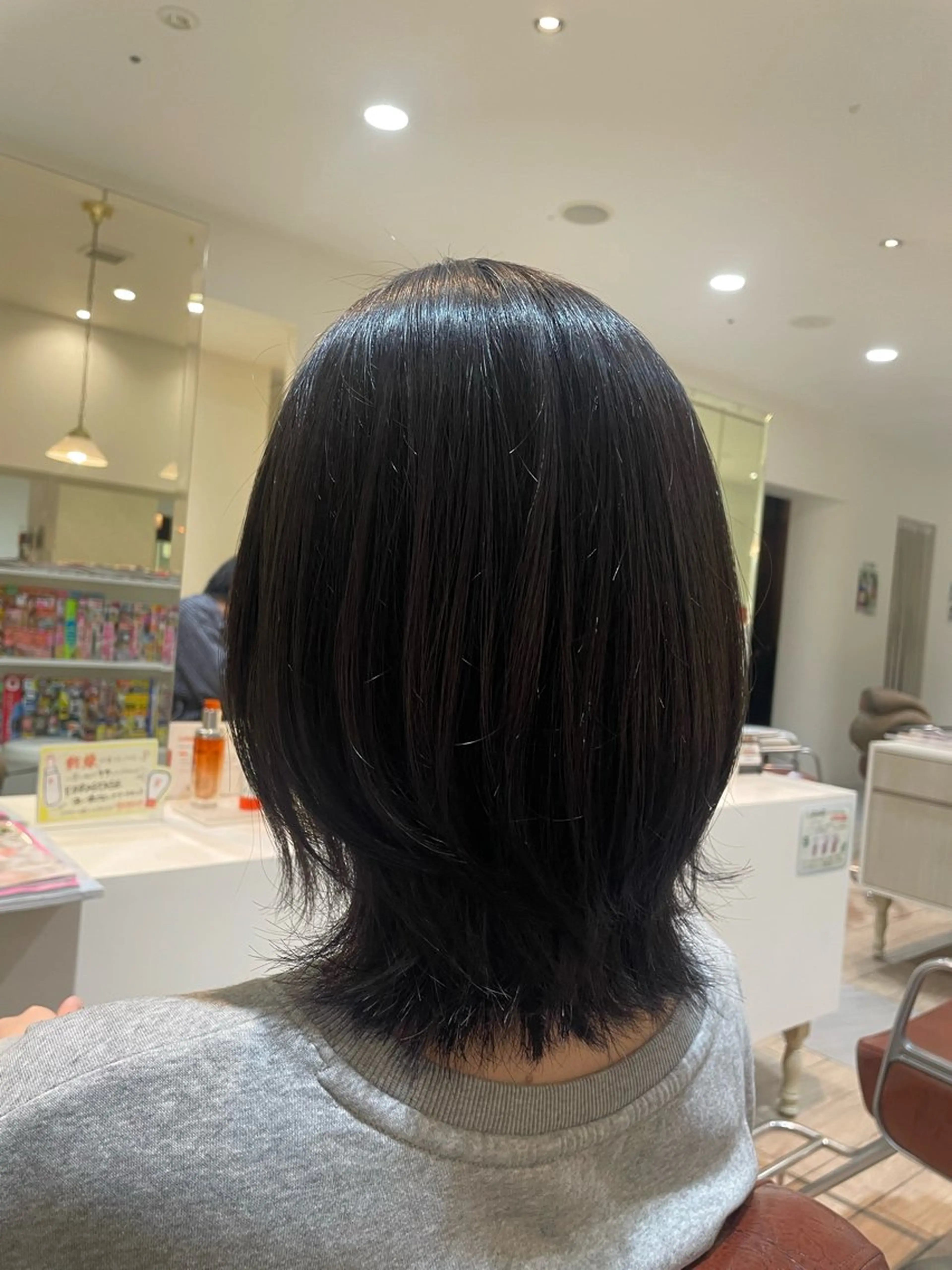 ミディアム 平 真亜里のヘアスタイル