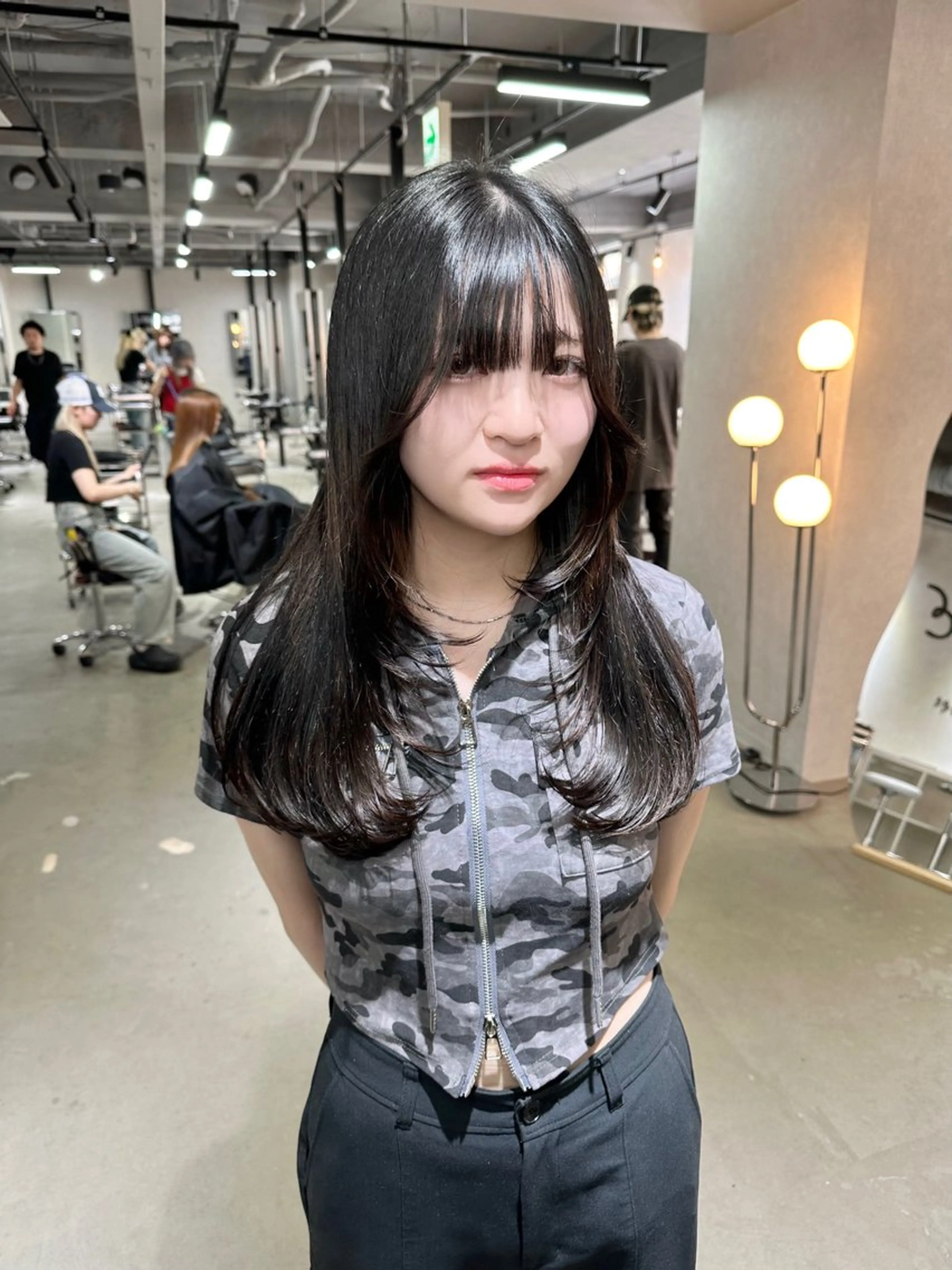 ロング ケアカラー ボブ 髪質改善 韓国風ヘア レイヤーカット カット トリートメント 艶髪カラー/レイヤ ー支持No.1renのヘアスタイル