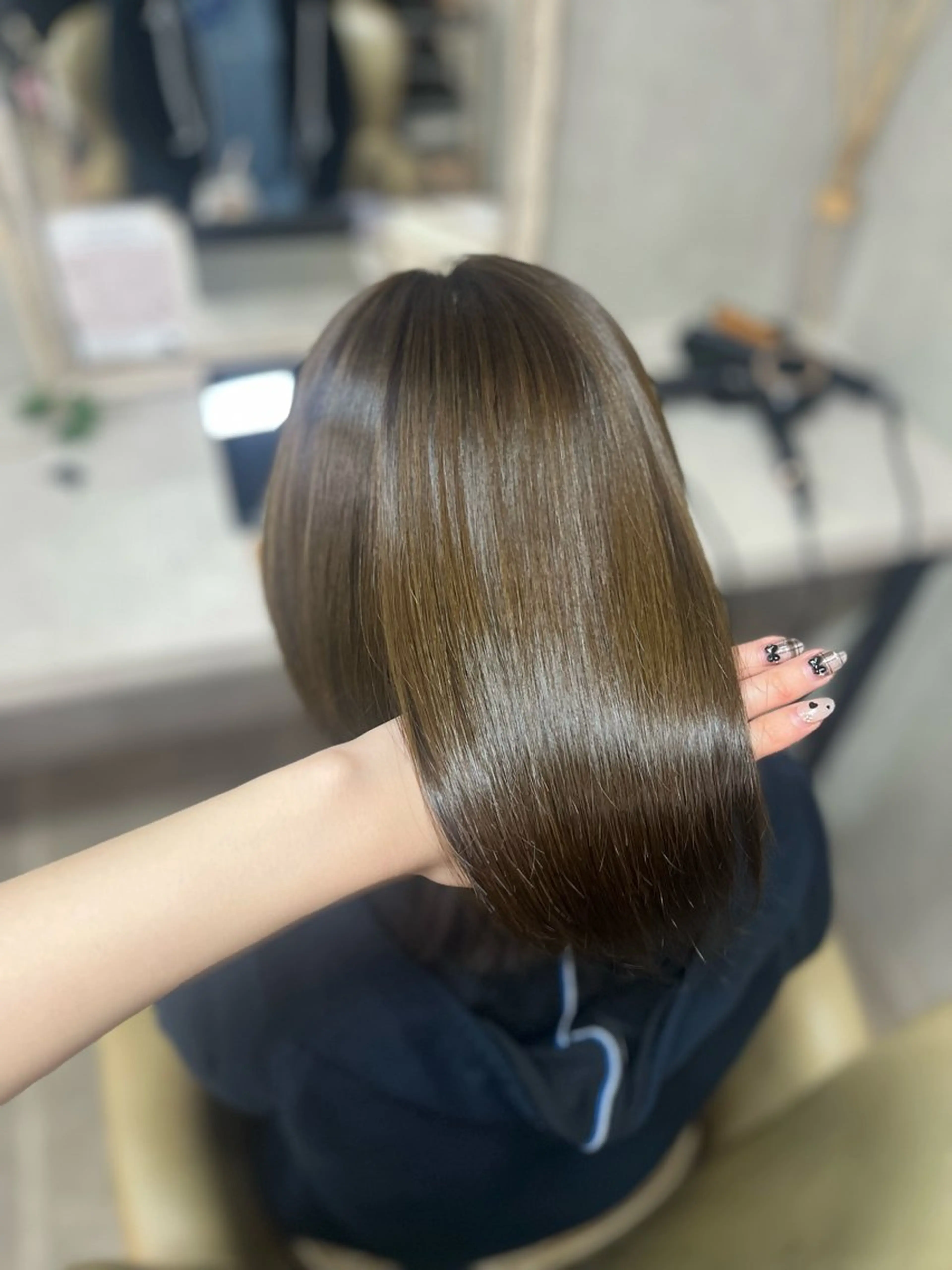 ミディアム カラー ヘアカラー トリートメント Blast akihaのヘアスタイル