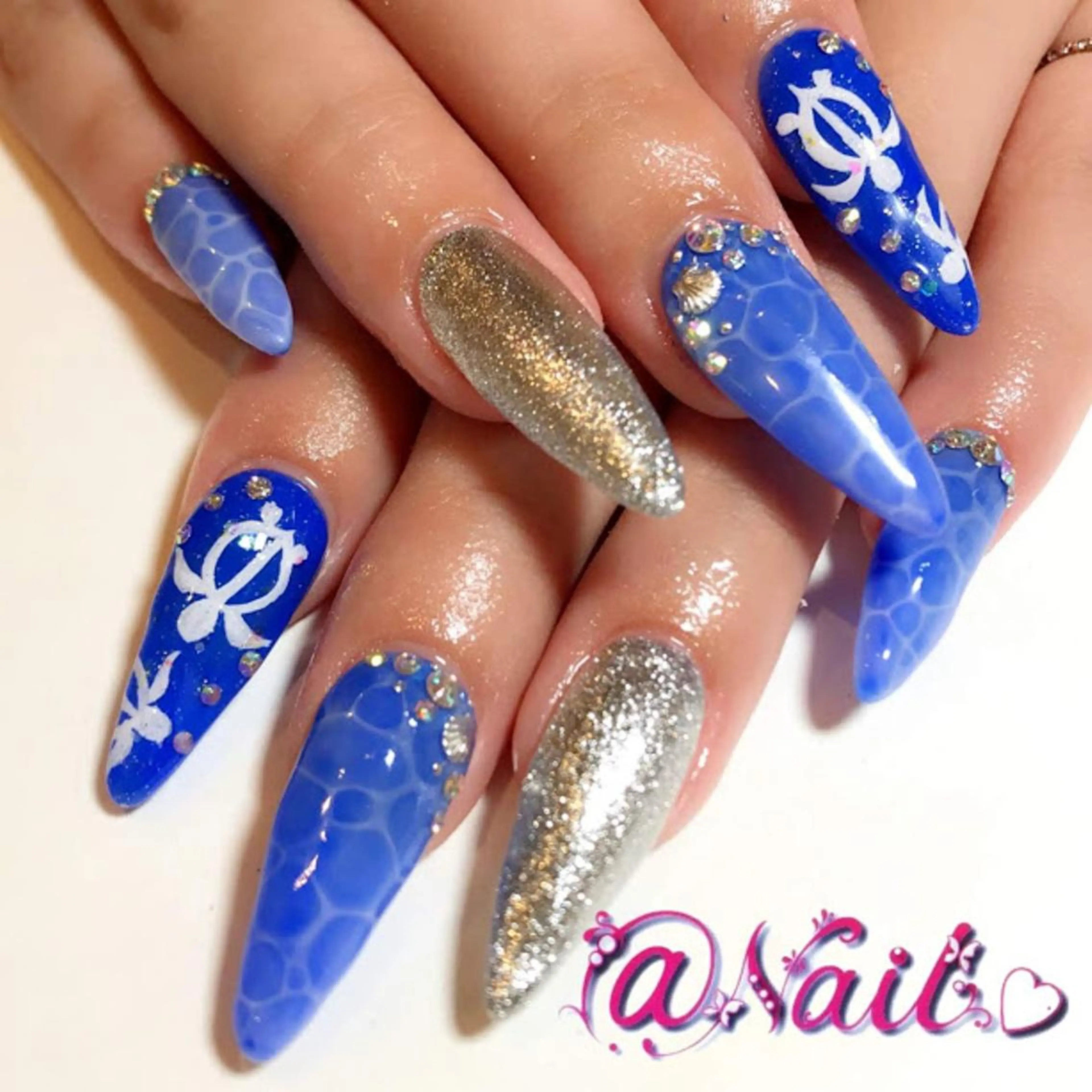 ネイル 小尾 栞のネイルデザイン