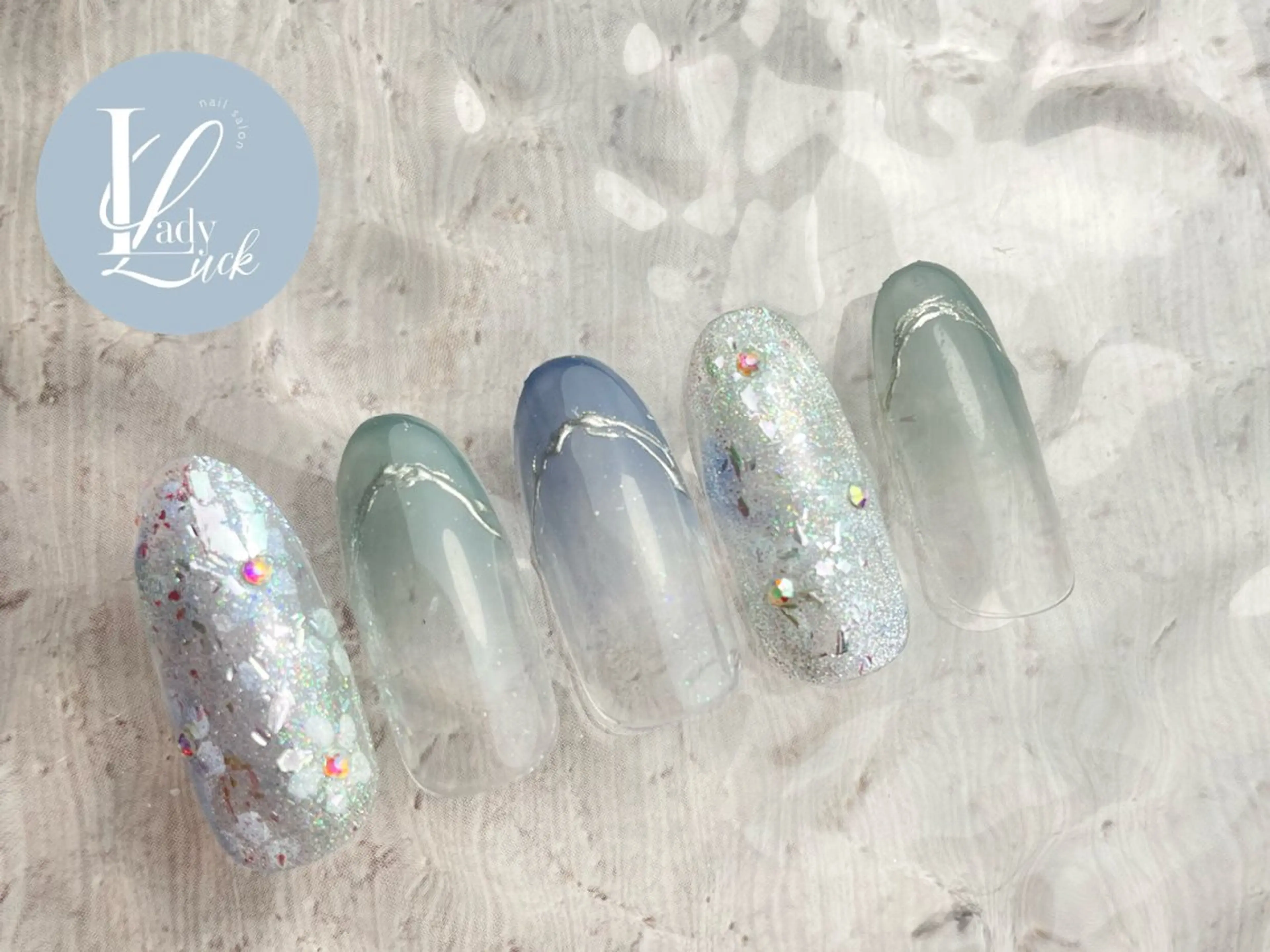 ネイル ハンドネイル LadyLuck Ayanoのネイルデザイン