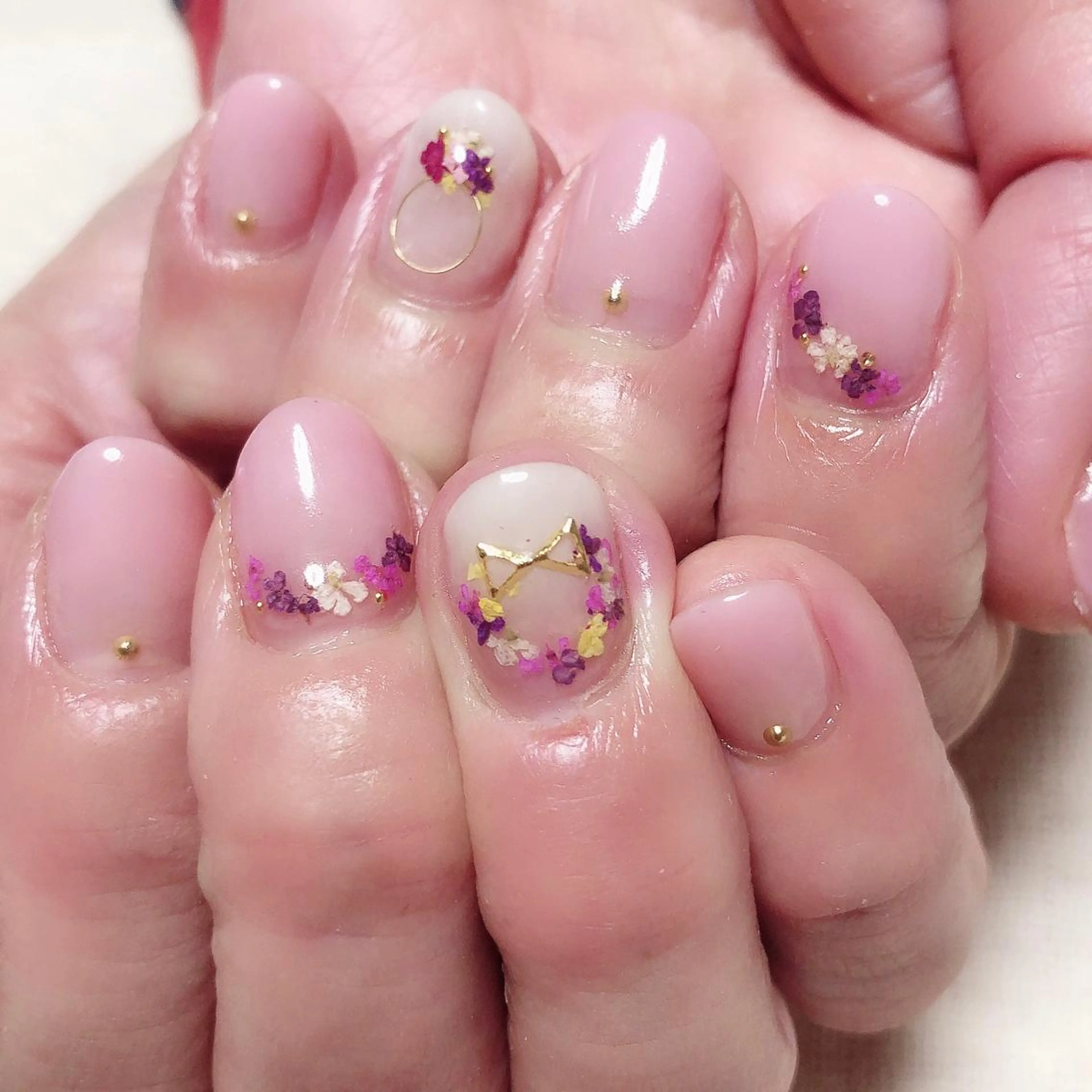 ネイル ハンドネイル ⭐️ cheerfullyのネイルデザイン