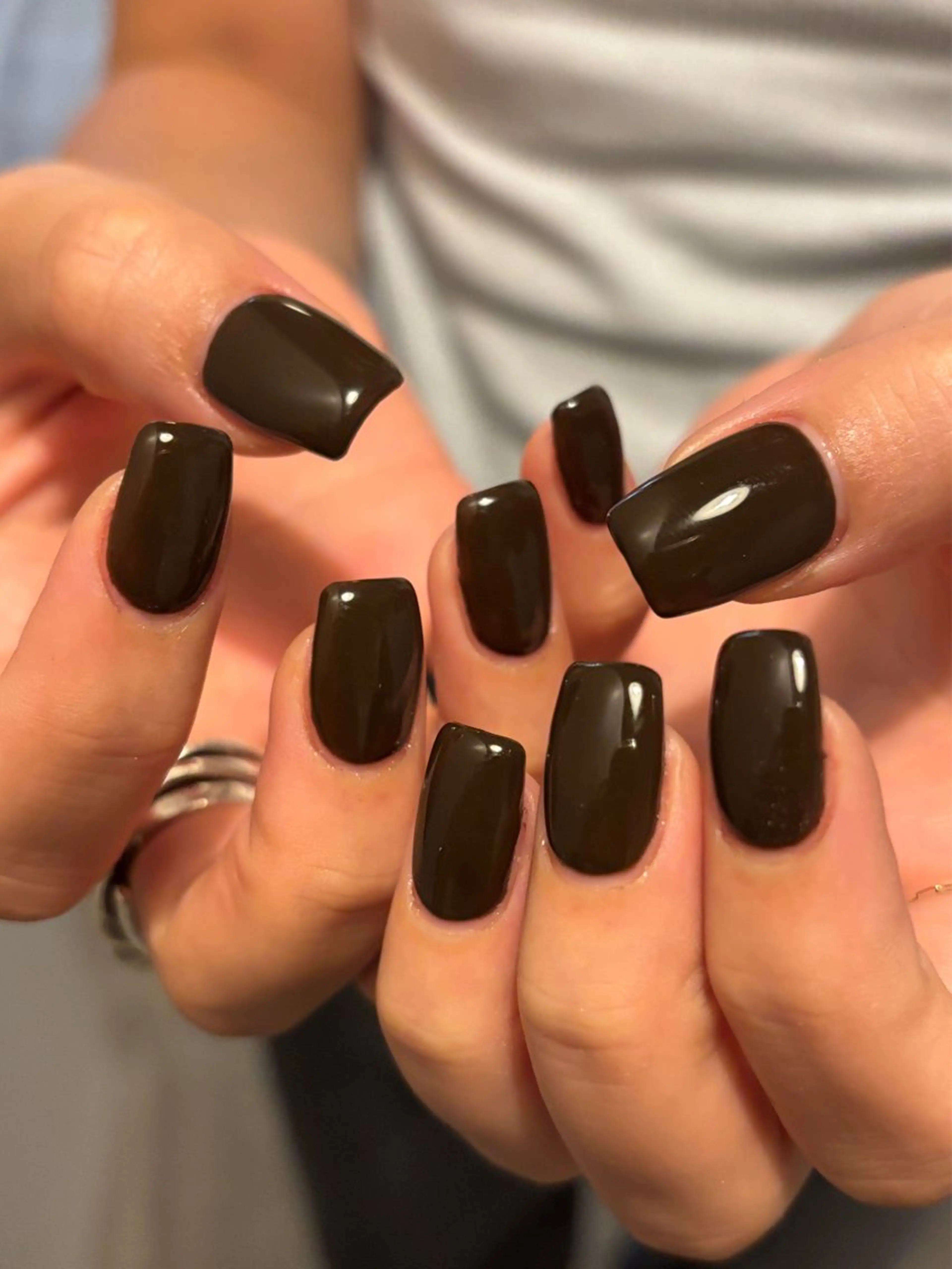 ネイル ブラウン ハンドネイル sister  mohawk所属・chika ／ nailのネイルデザイン