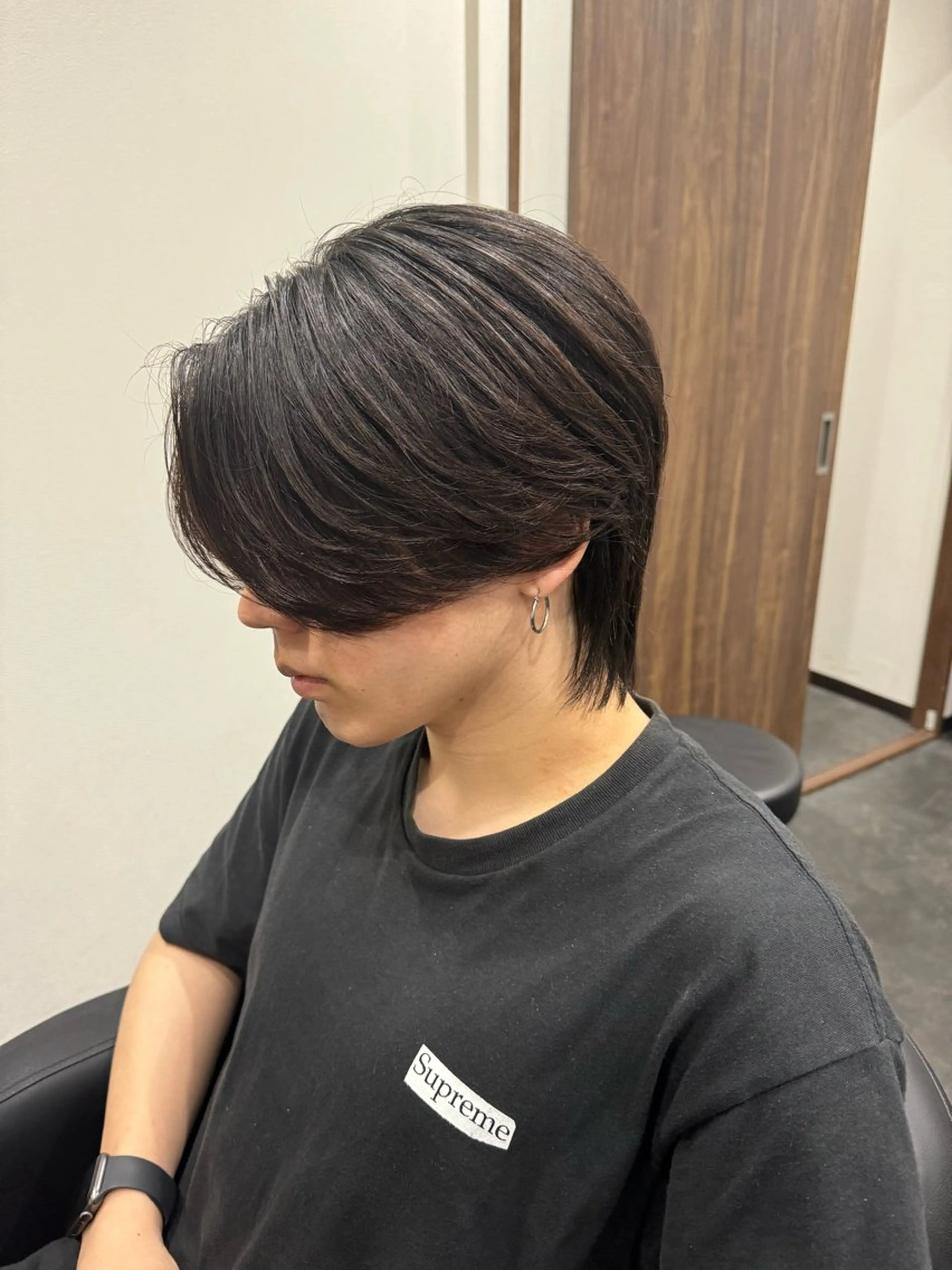 メンズセンターパートスタイルカットの写真