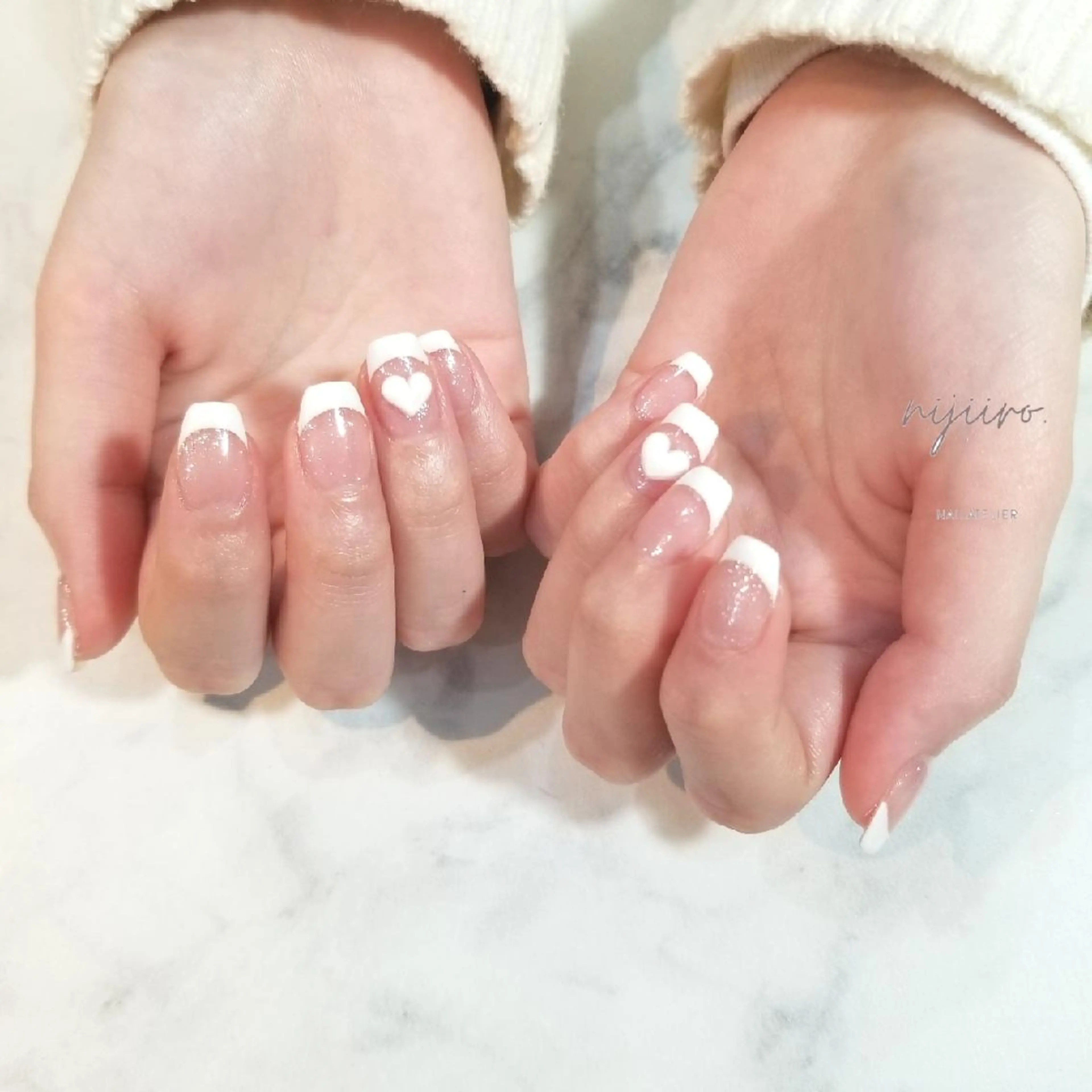 ネイル フレンチネイル ハンドネイル nijiiro🌈 サトウのネイルデザイン