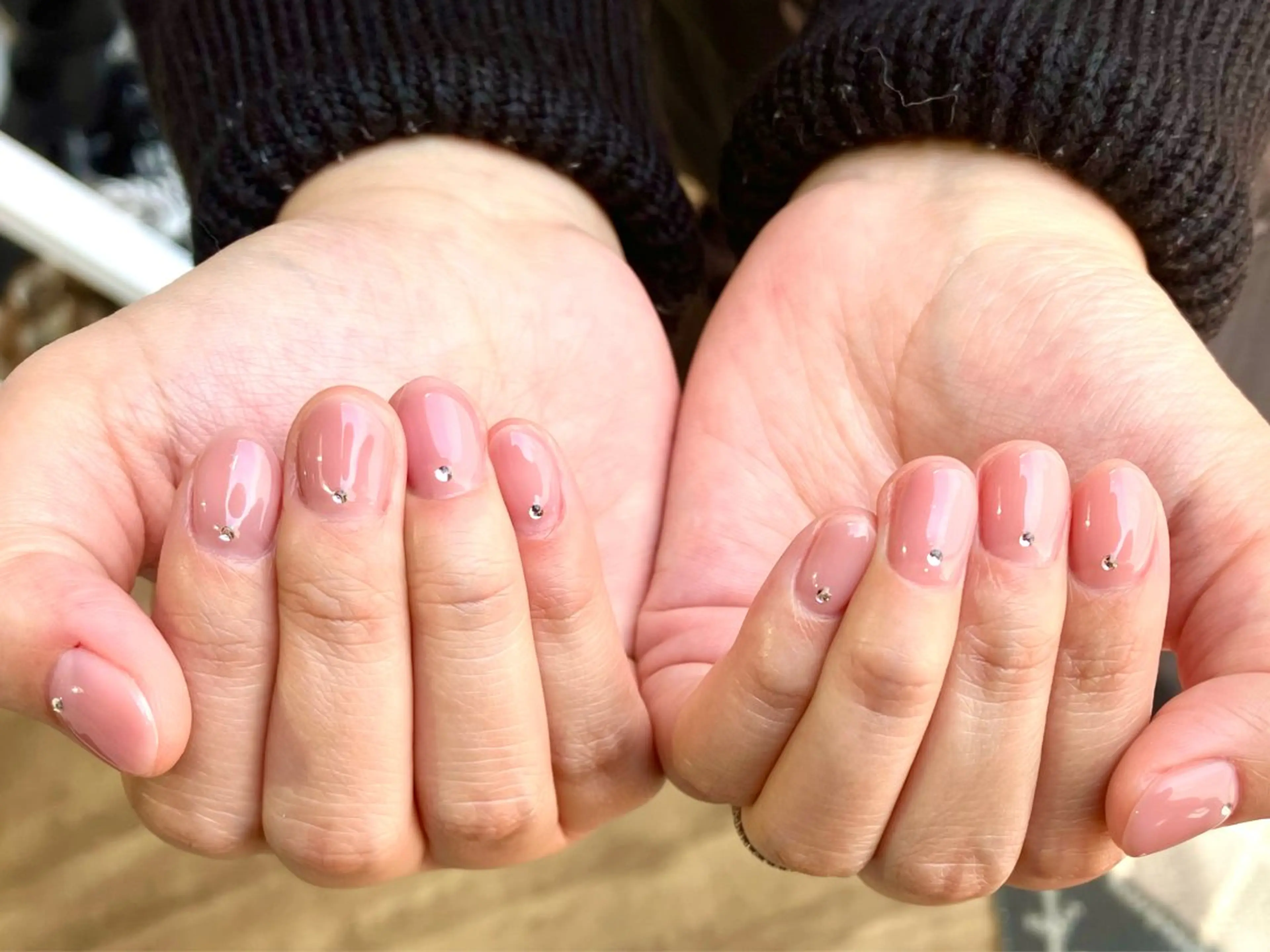 ネイル シンプルネイル ストーンネイル nailsister まゆのネイルデザイン