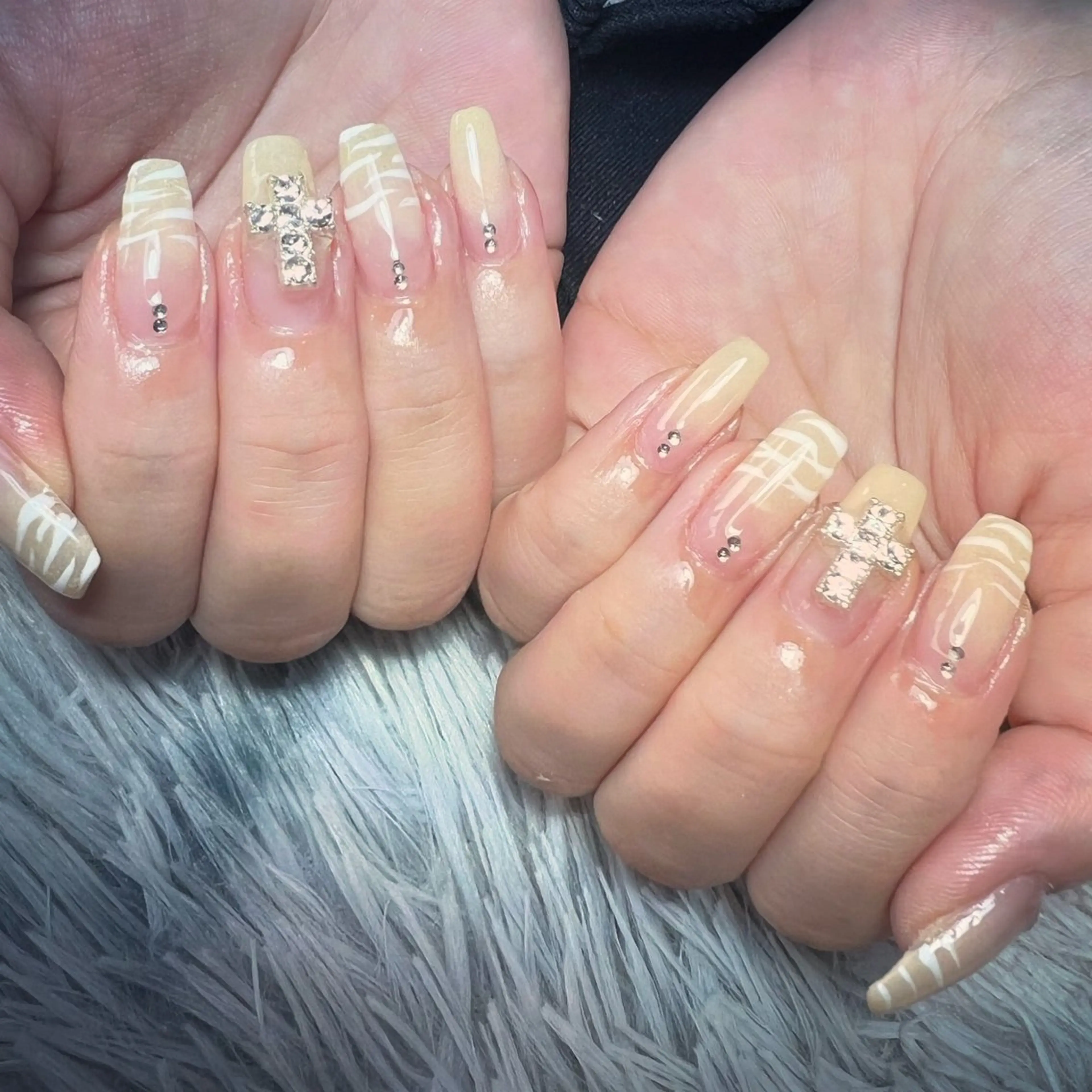 ネイル ジェルネイル ハンドネイル シェヌネイル JURAのネイルデザイン