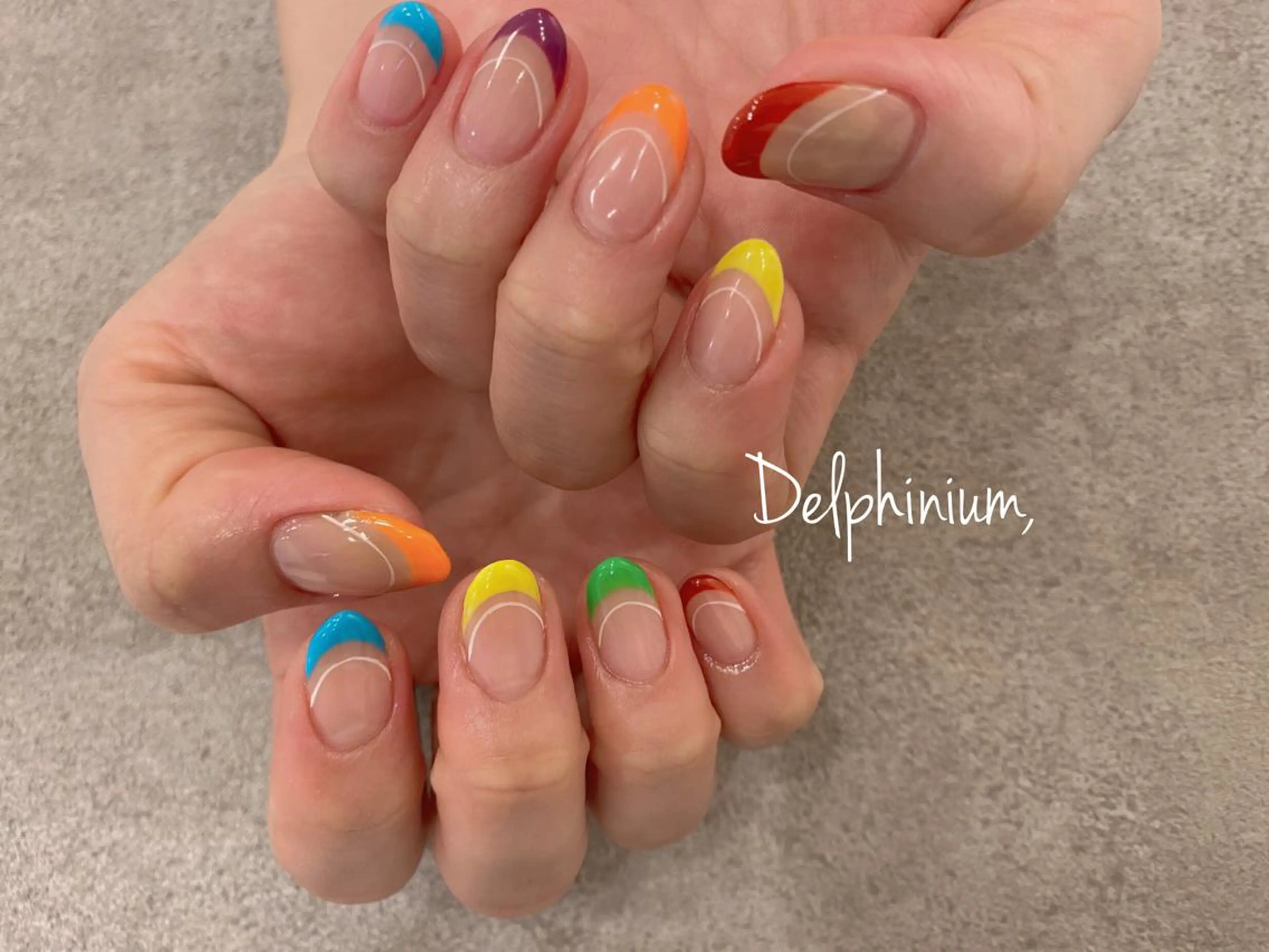 ネイル フレンチネイル ジェルネイル パラジェル ハンドネイル 岡本 友恵のネイルデザイン