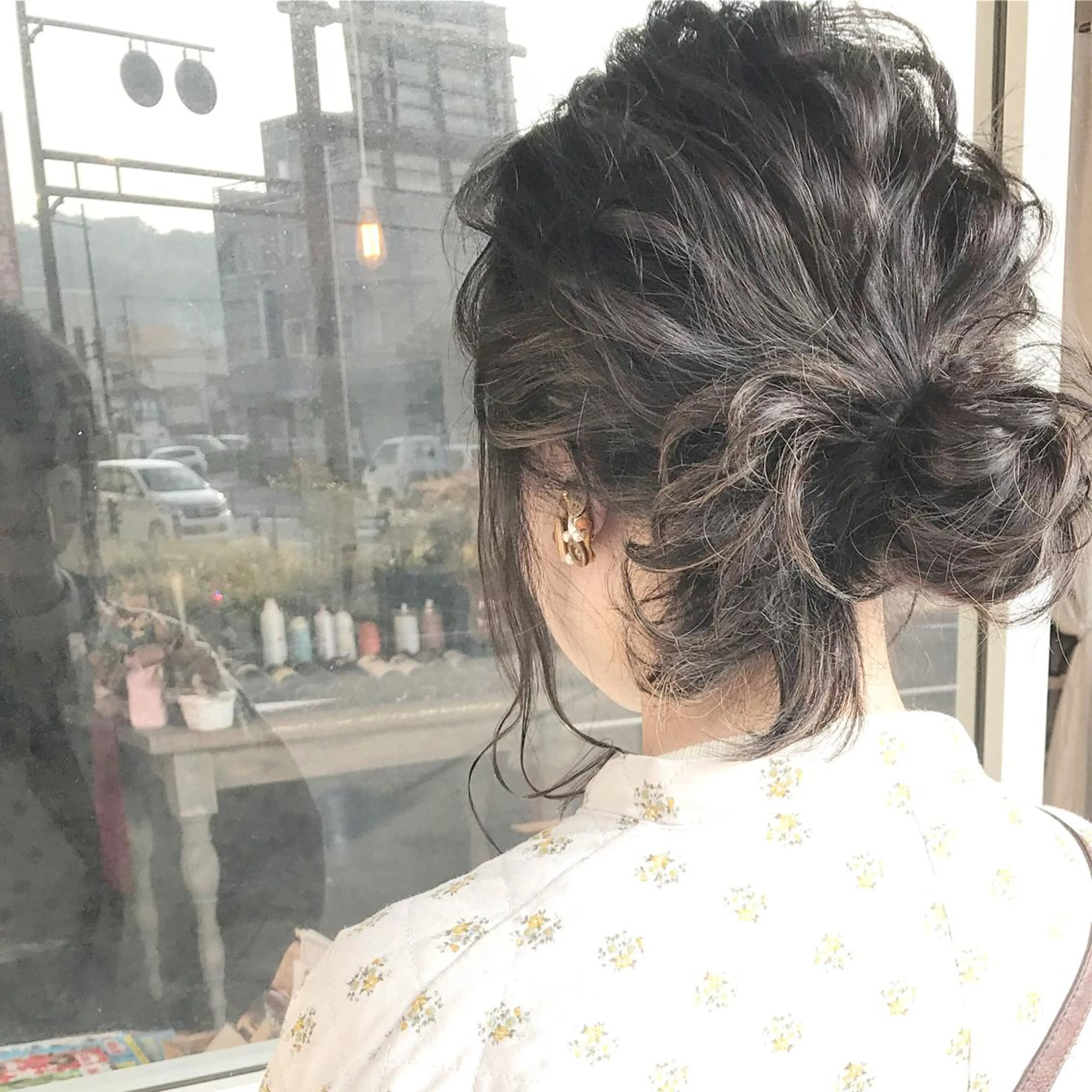 ミディアム カラー ヘアアレンジ ベージュカラー ブリーチ グラデーションカラー ハイライトカラー ハイライト Mariana/ 鶴原-ハイライトのヘアスタイル