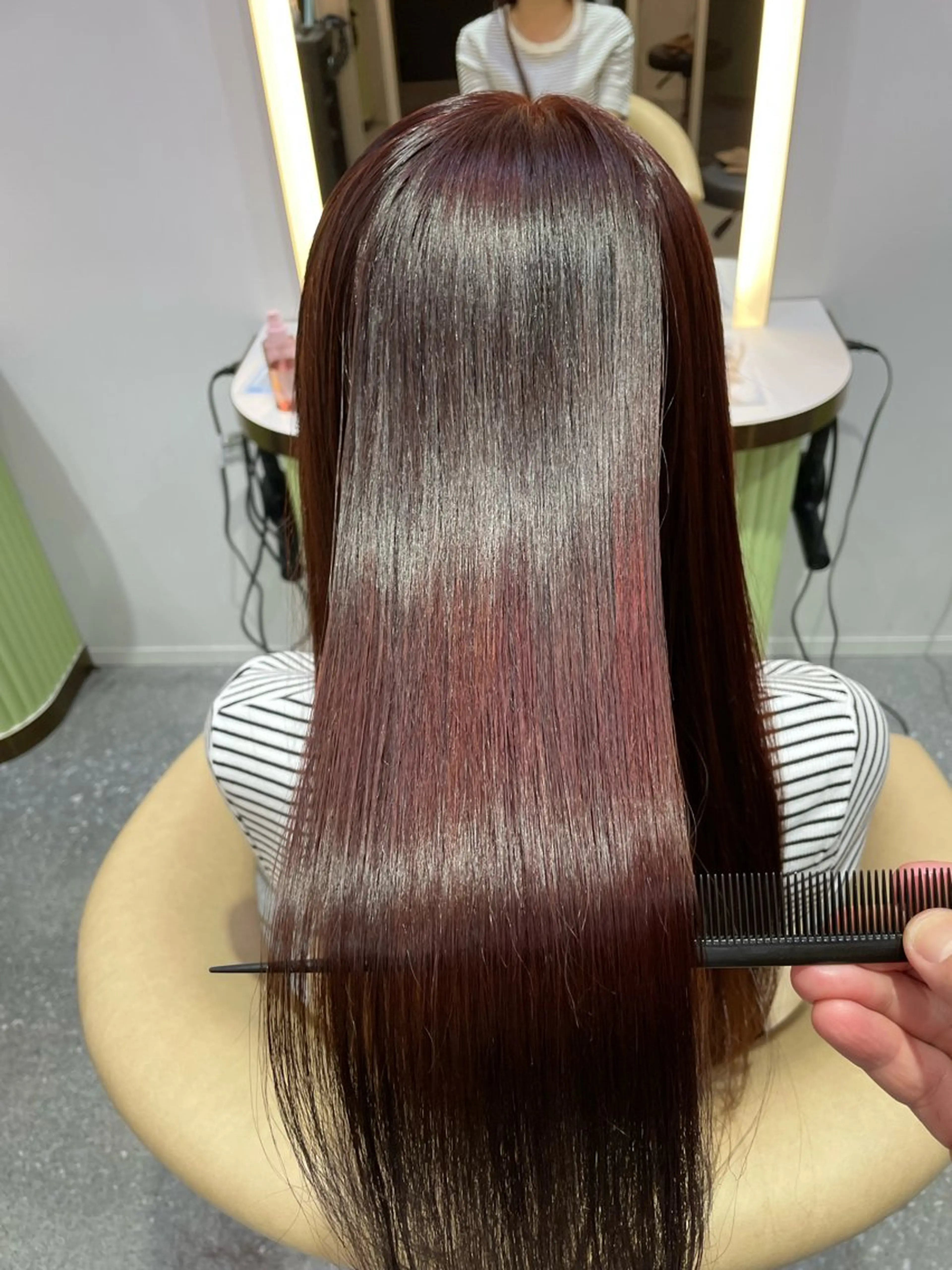 ロング カット ヘアカラー 縮毛矯正 トリートメント 山本翔一郎 韓国顔周りレイヤーのヘアスタイル