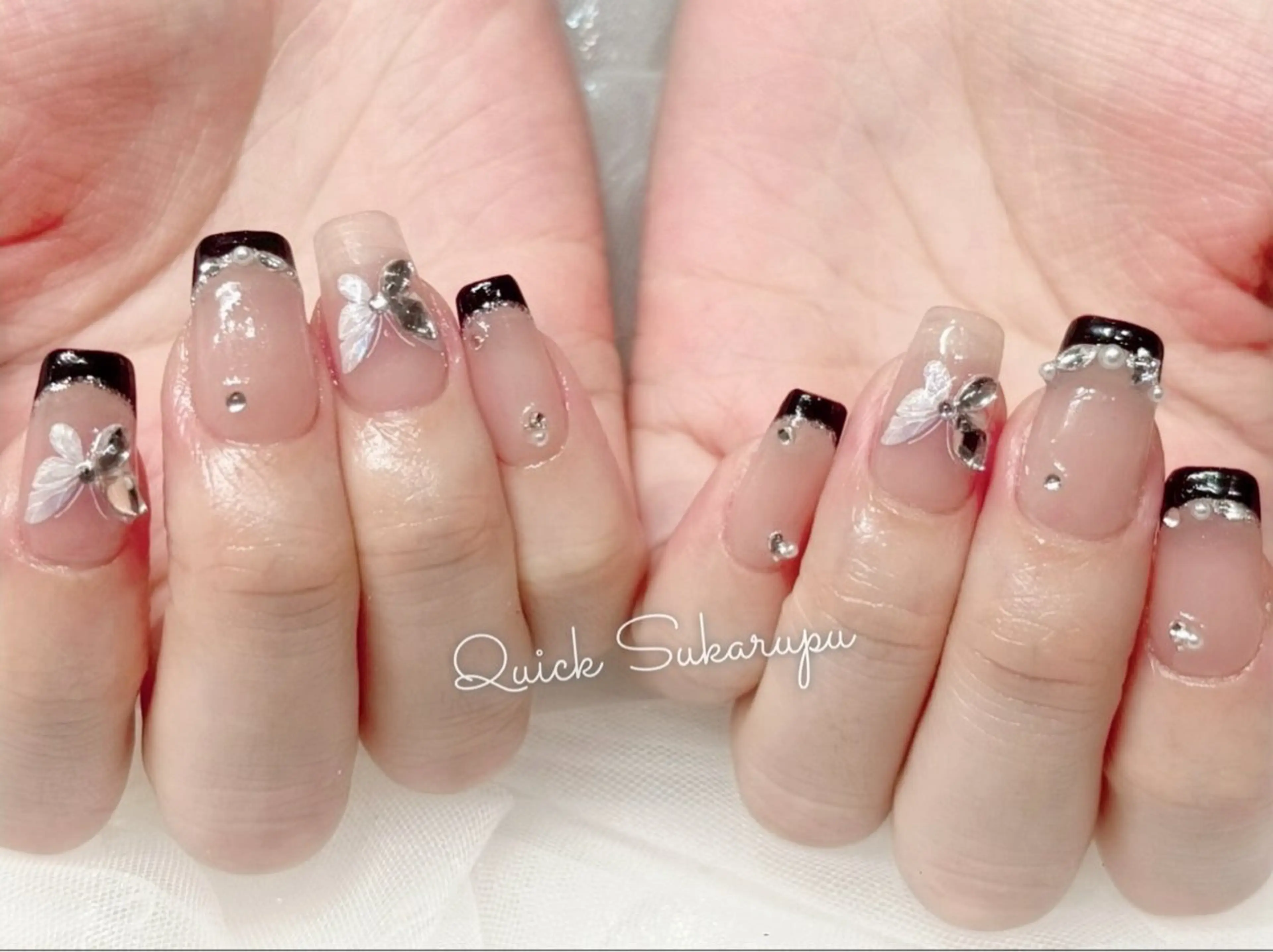 ミディアム Quick Sukarupu 高田馬場店所属・Quick Sukarupuのネイルデザイン