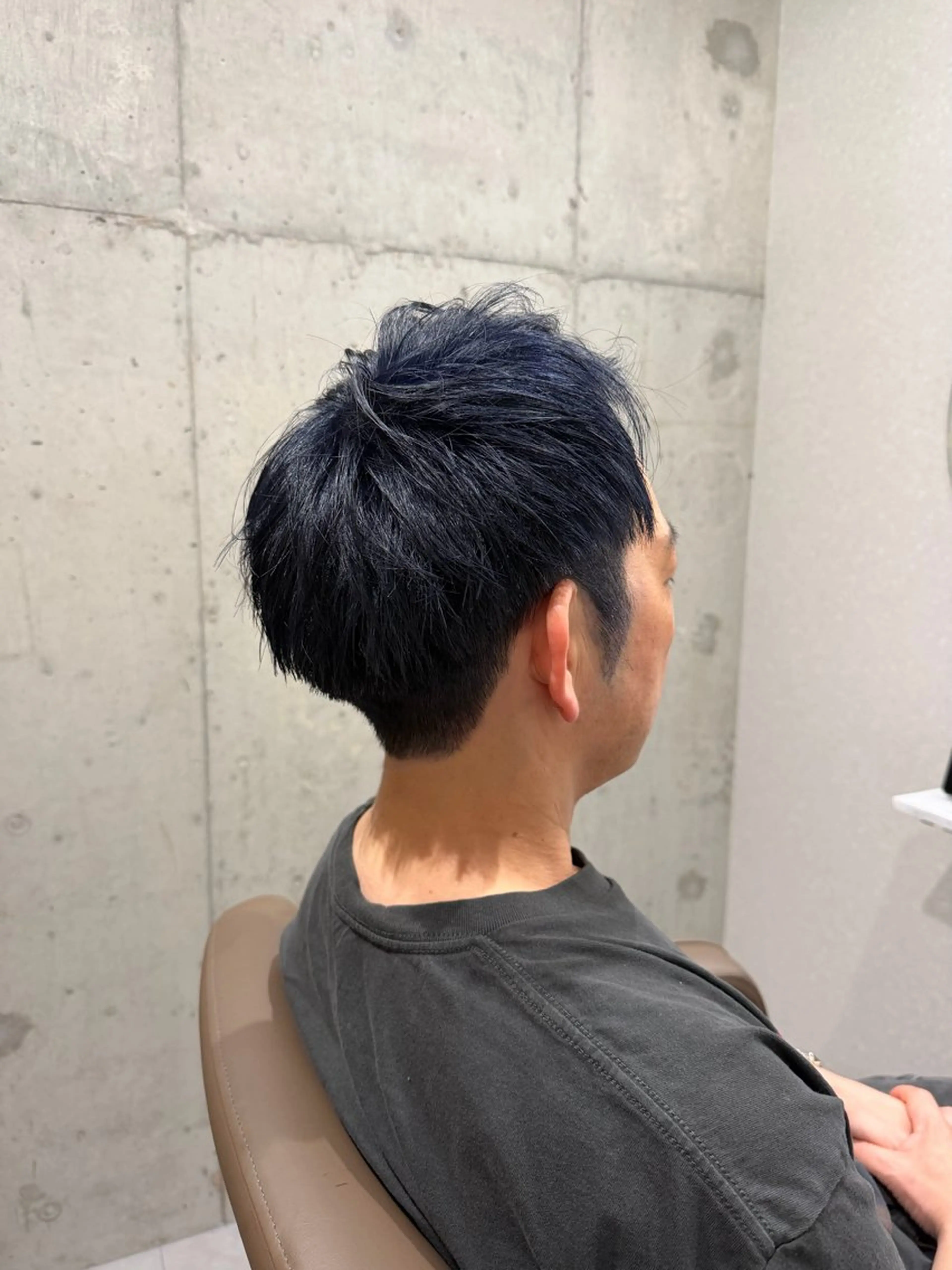 メンズ ヘアカラー 黒木日那/髪質改善/ グレージュ/レイヤーのヘアスタイル