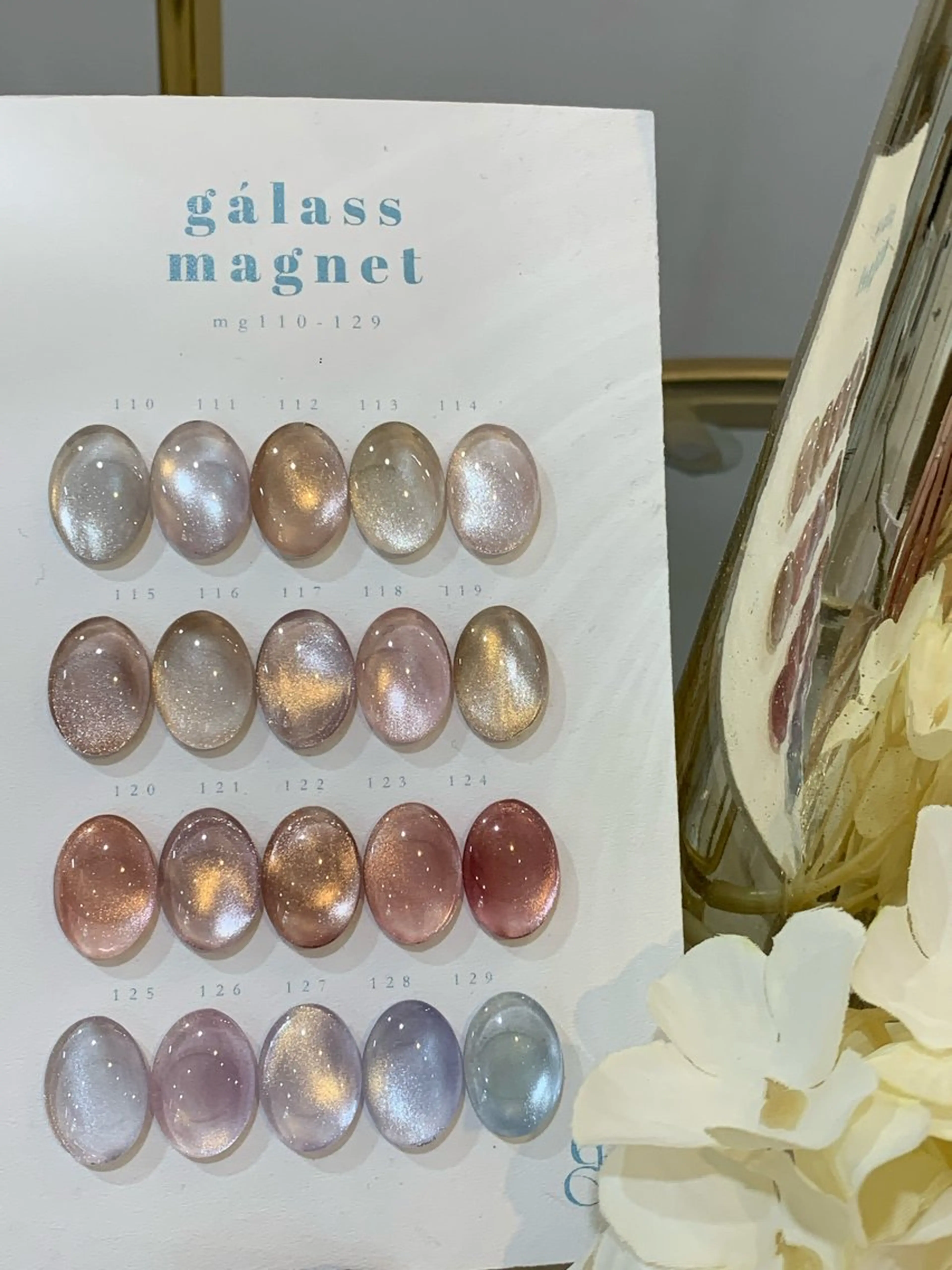 ネイル マグネットネイル ハンドネイル ネイルサロン リスドーレ阿波座のネイルデザイン