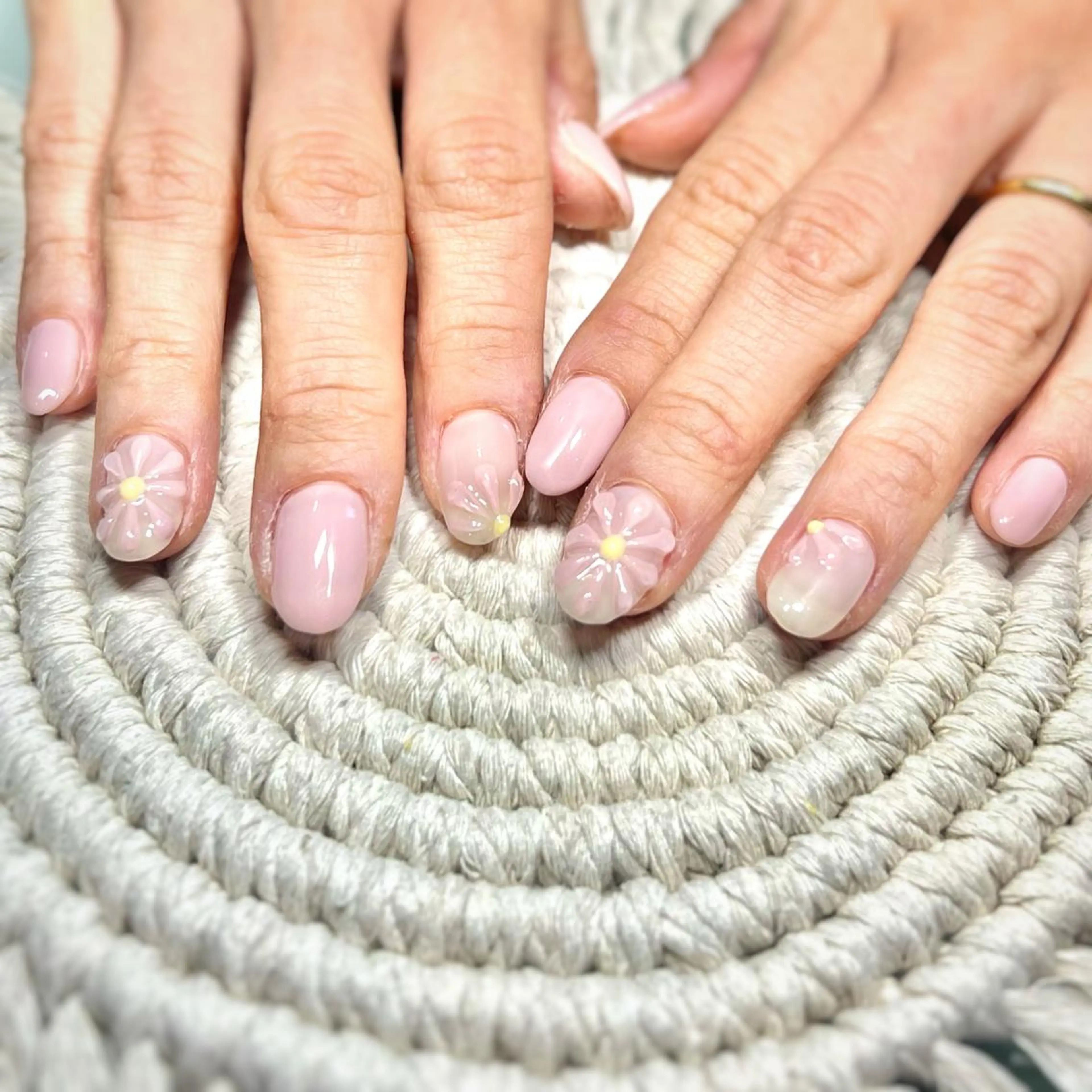 ネイル ハンドネイル nailist🌻 YUKARIのネイルデザイン