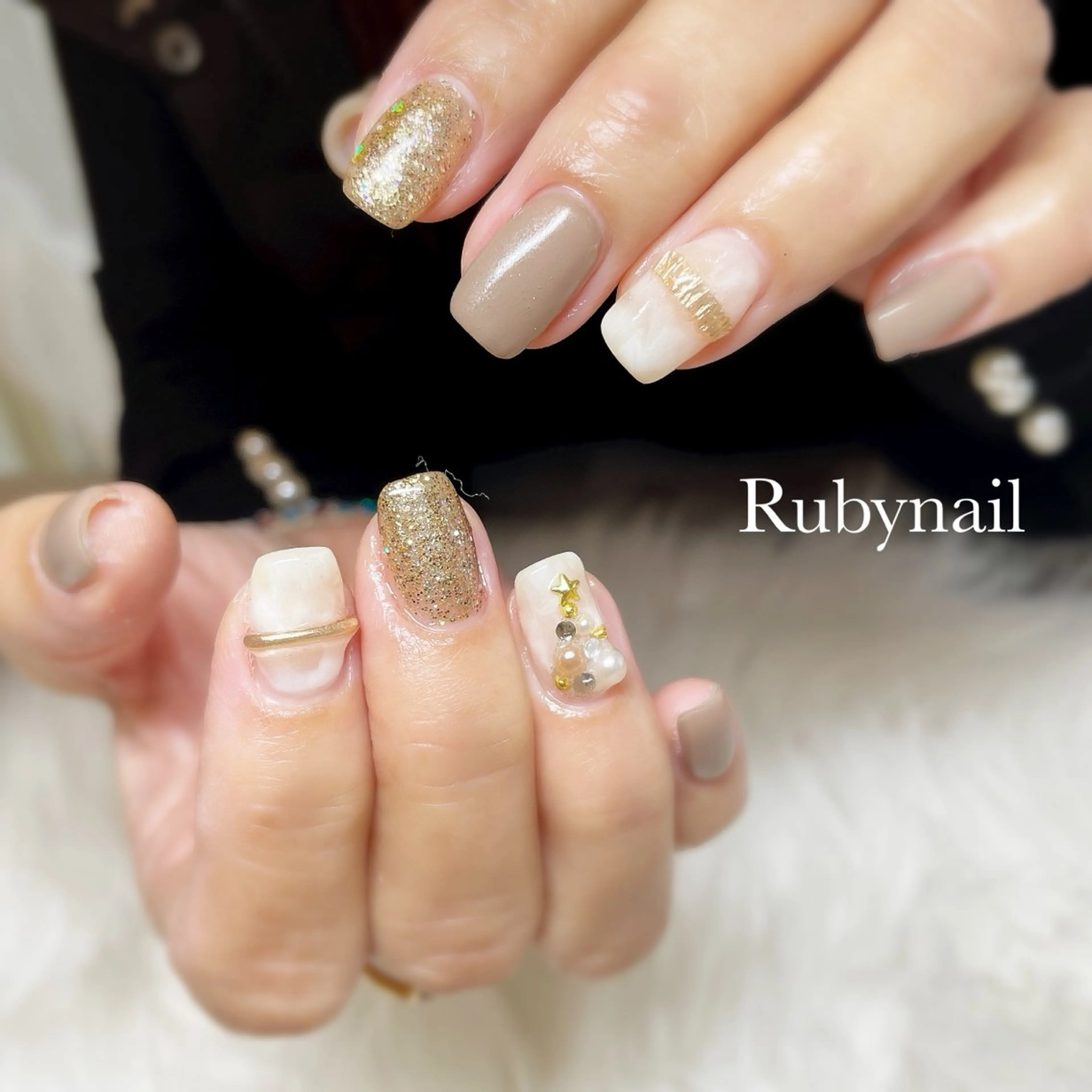 ネイル ブラウン ゴールド ストーンネイル ホワイト プライベートサロン Rubynailのネイルデザイン