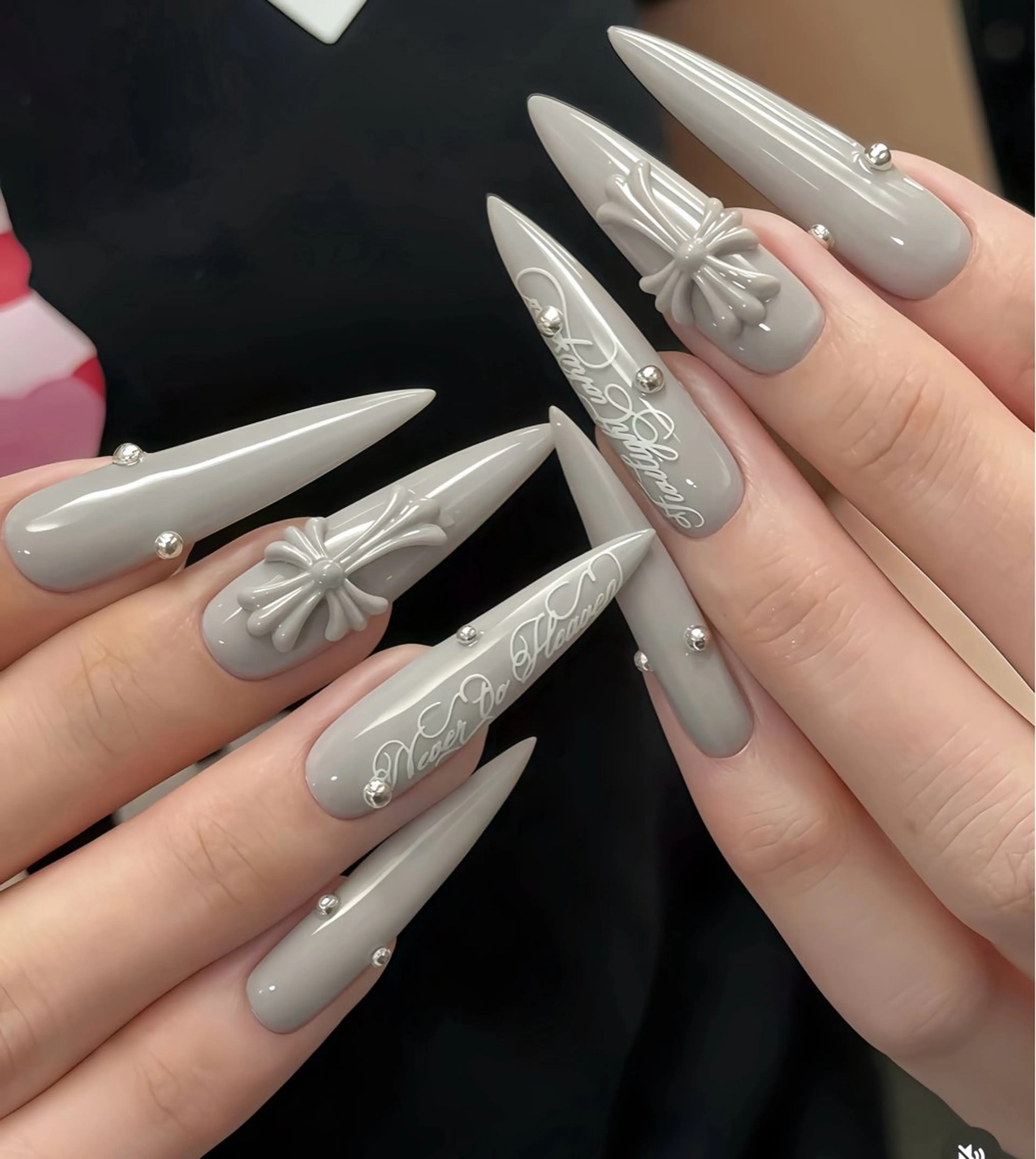 ネイル オーロラネイル チークネイル 桜ネイル クリアネイル ドット ハンドネイル Rin Nail 新大久保店のネイルデザイン