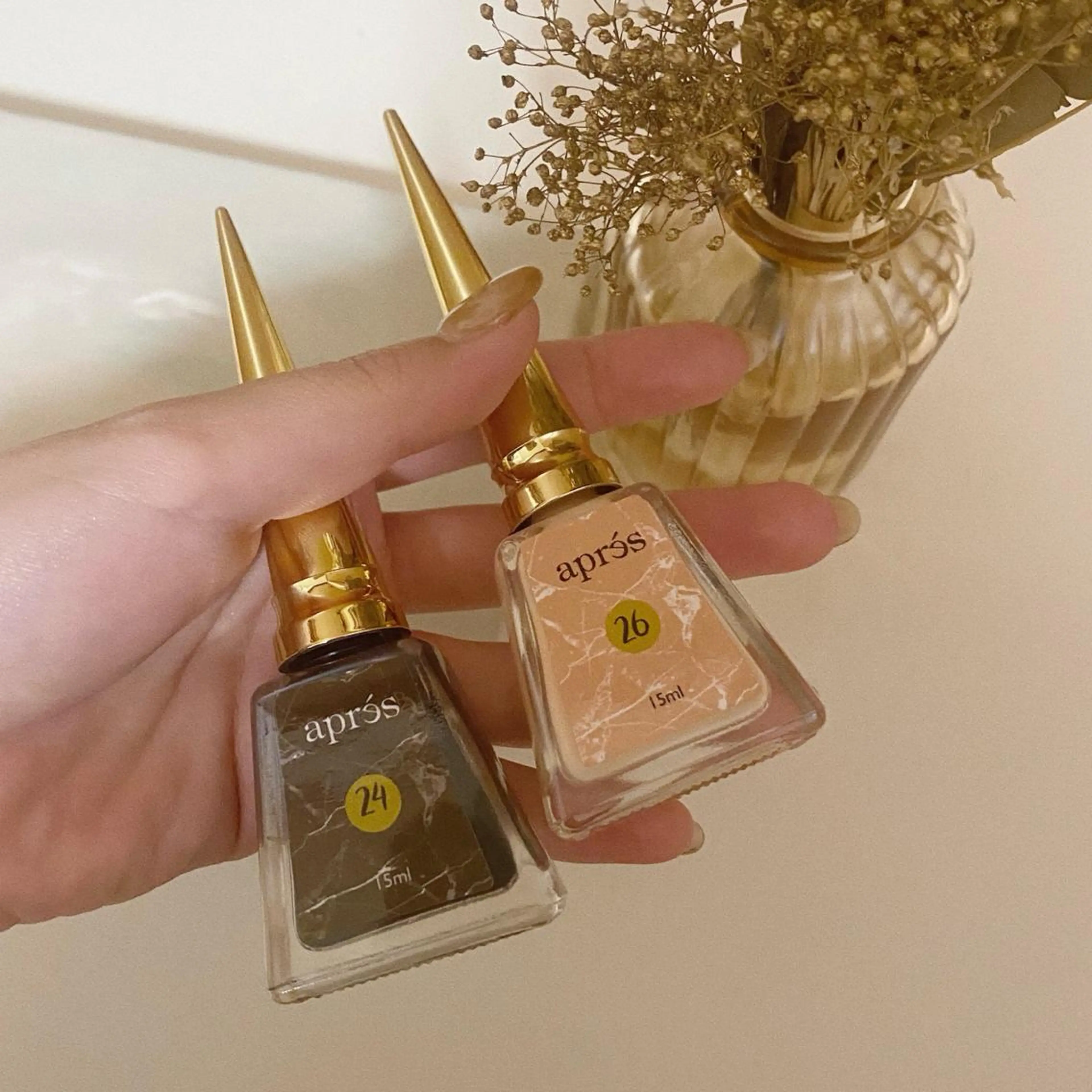 ネイル アートネイル ニュアンスネイル h.ours _のネイルデザイン